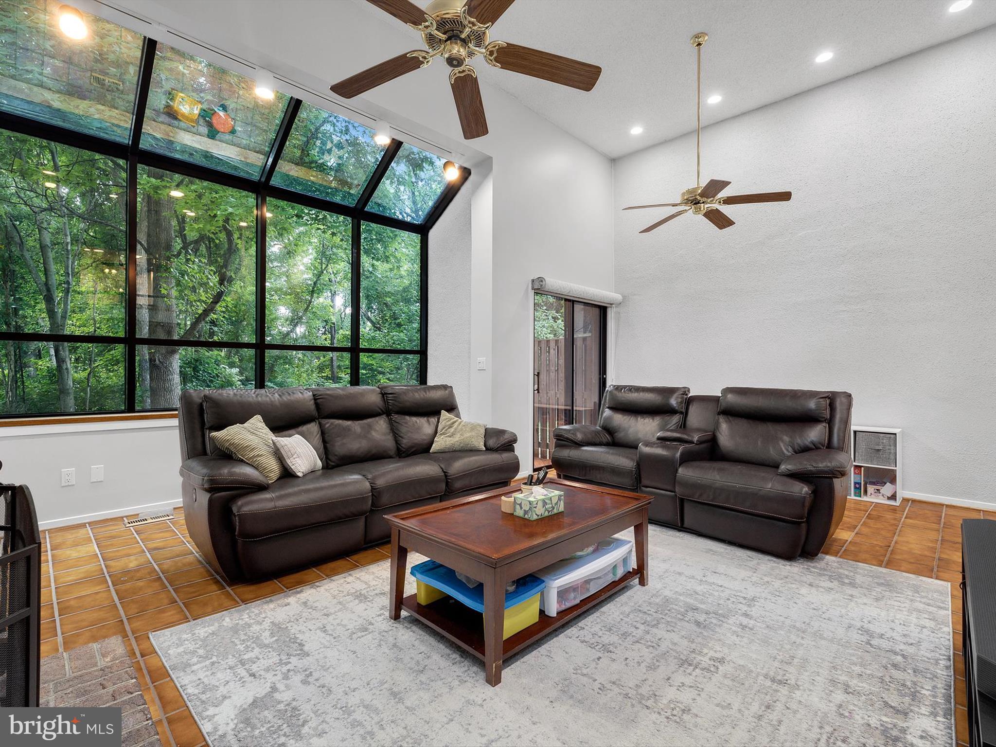 CHURCHILL TOWN SECTOR - Residential