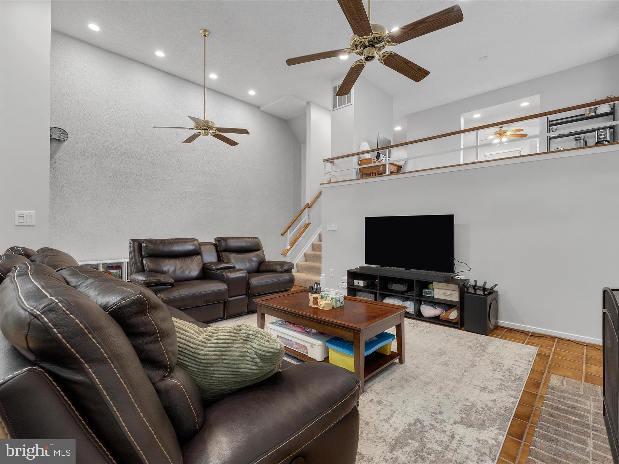 CHURCHILL TOWN SECTOR - Residential