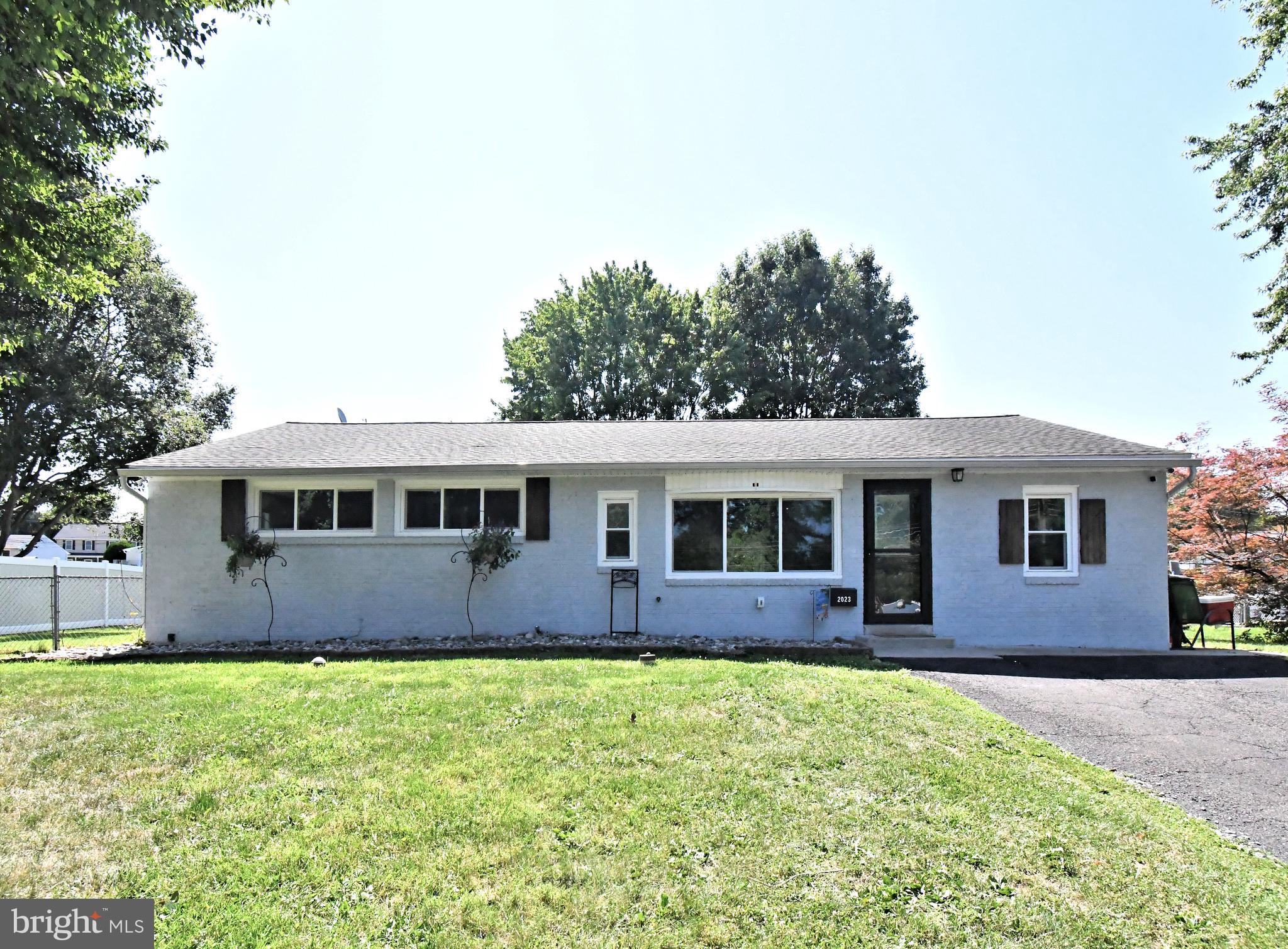 2023 LOCKWOOD LANE