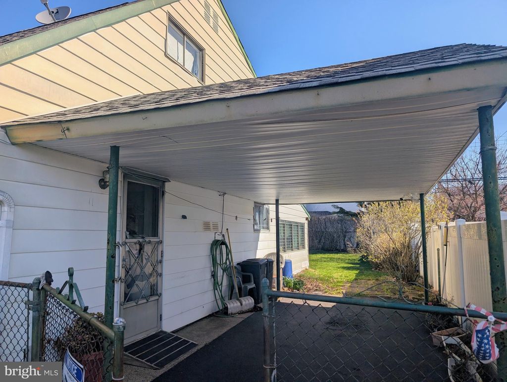 Photo of 2873 Comly Road, PHILADELPHIA, PA 19154 (MLS # PAPH2602772)