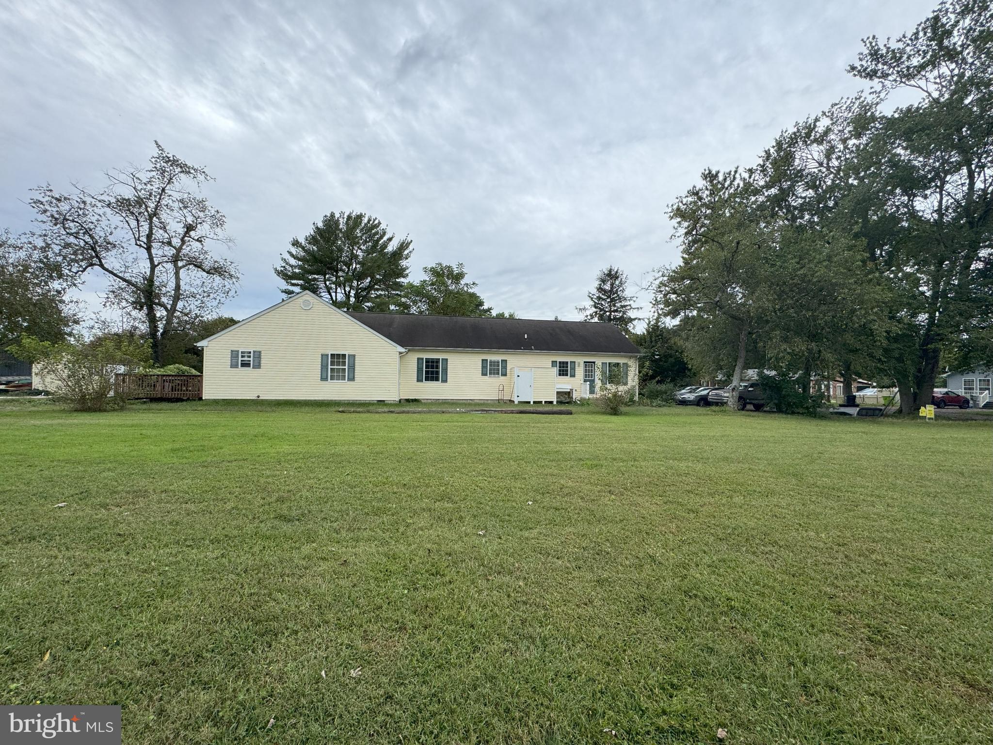 602 E LAUREL STREET EXTENSION