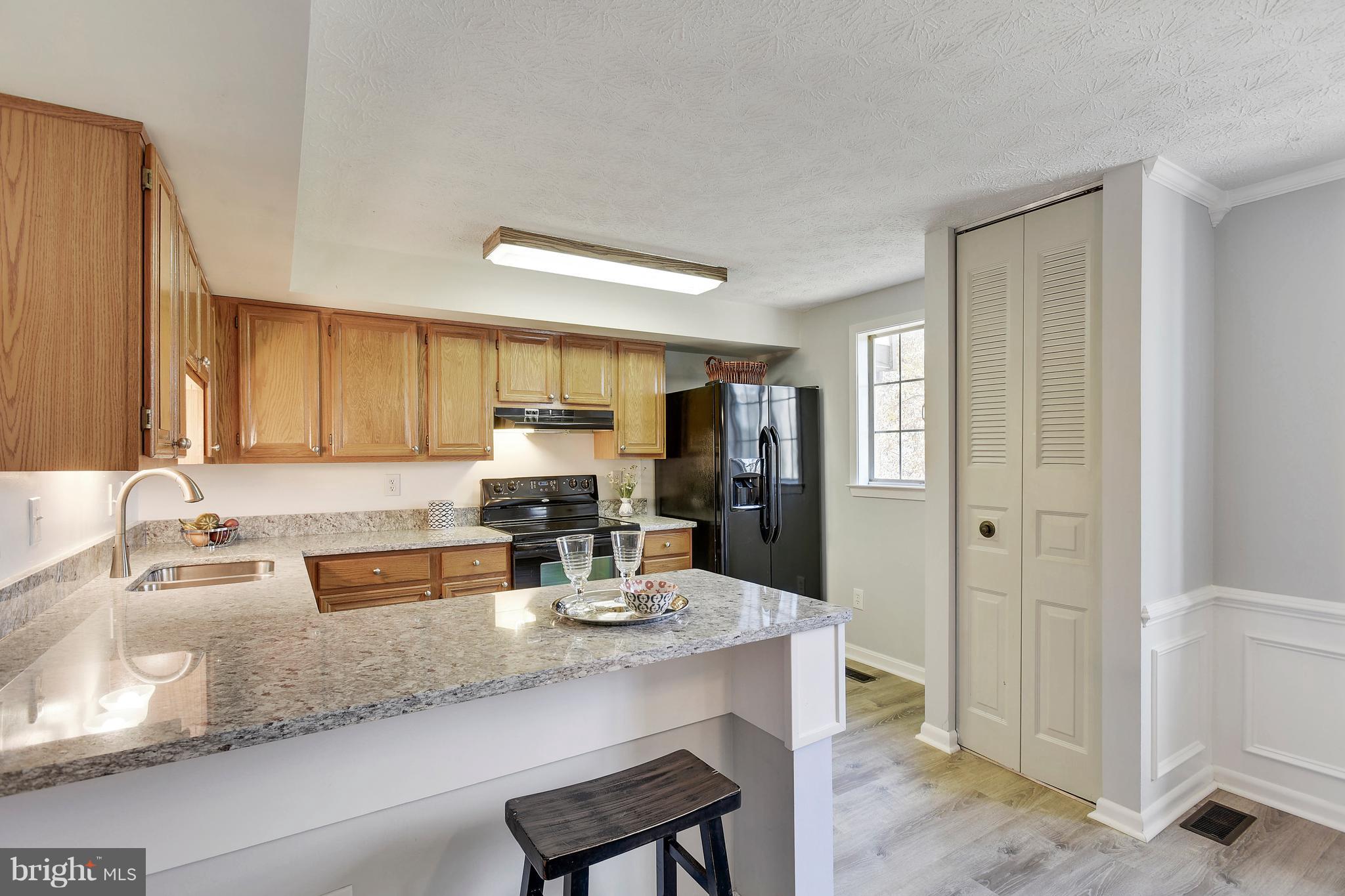 RESTON - Residential