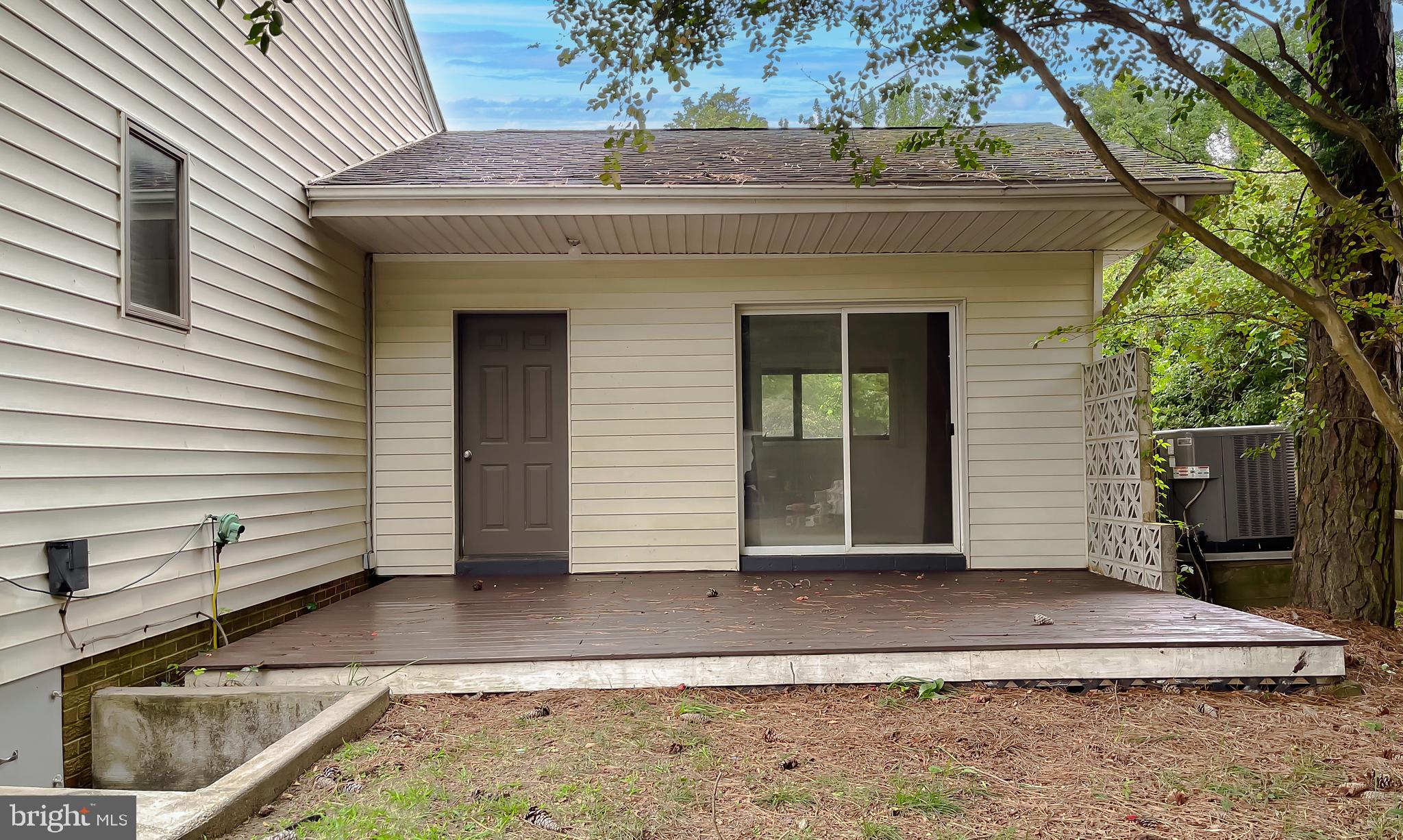 COVE POINT - Residential