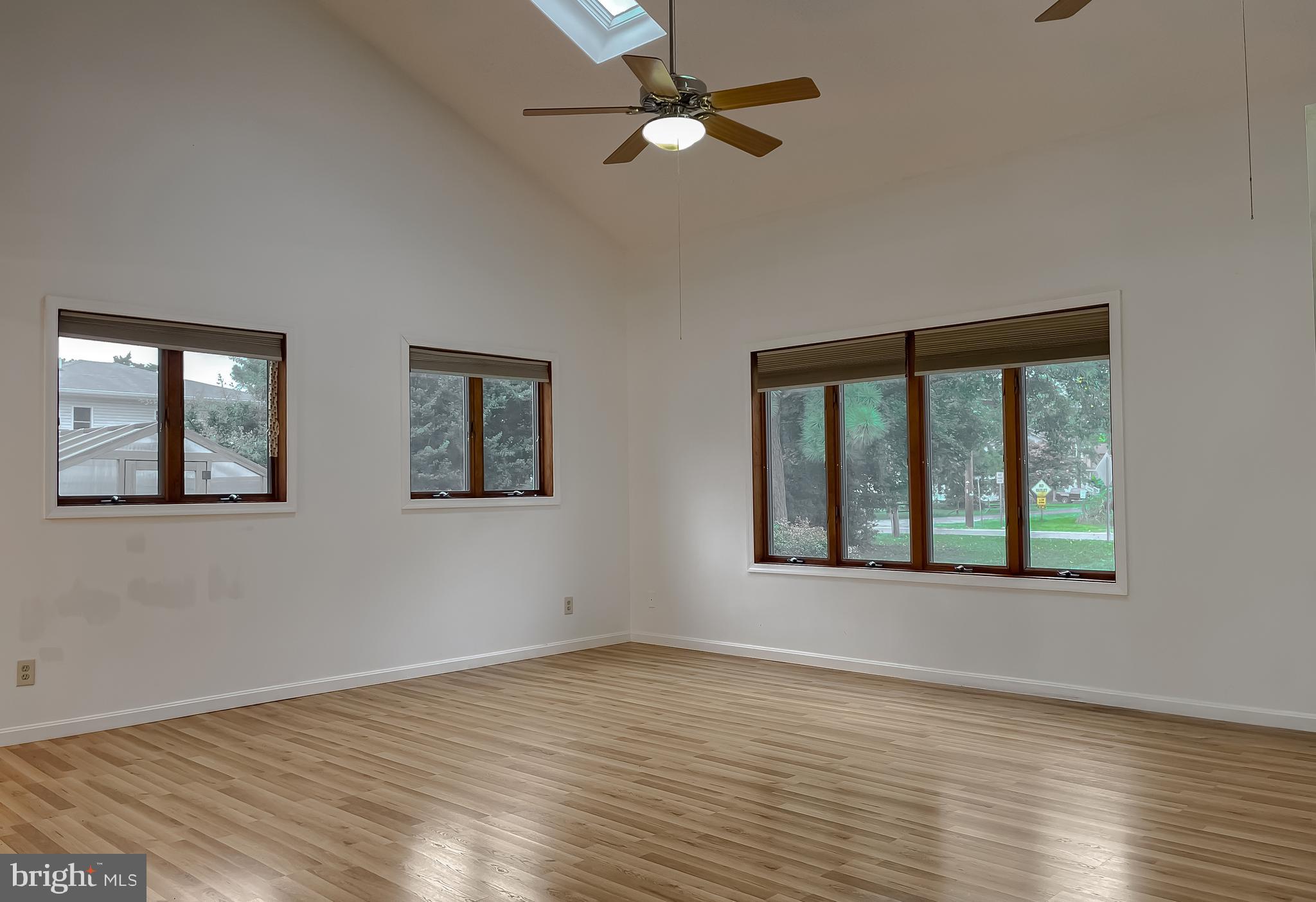 COVE POINT - Residential