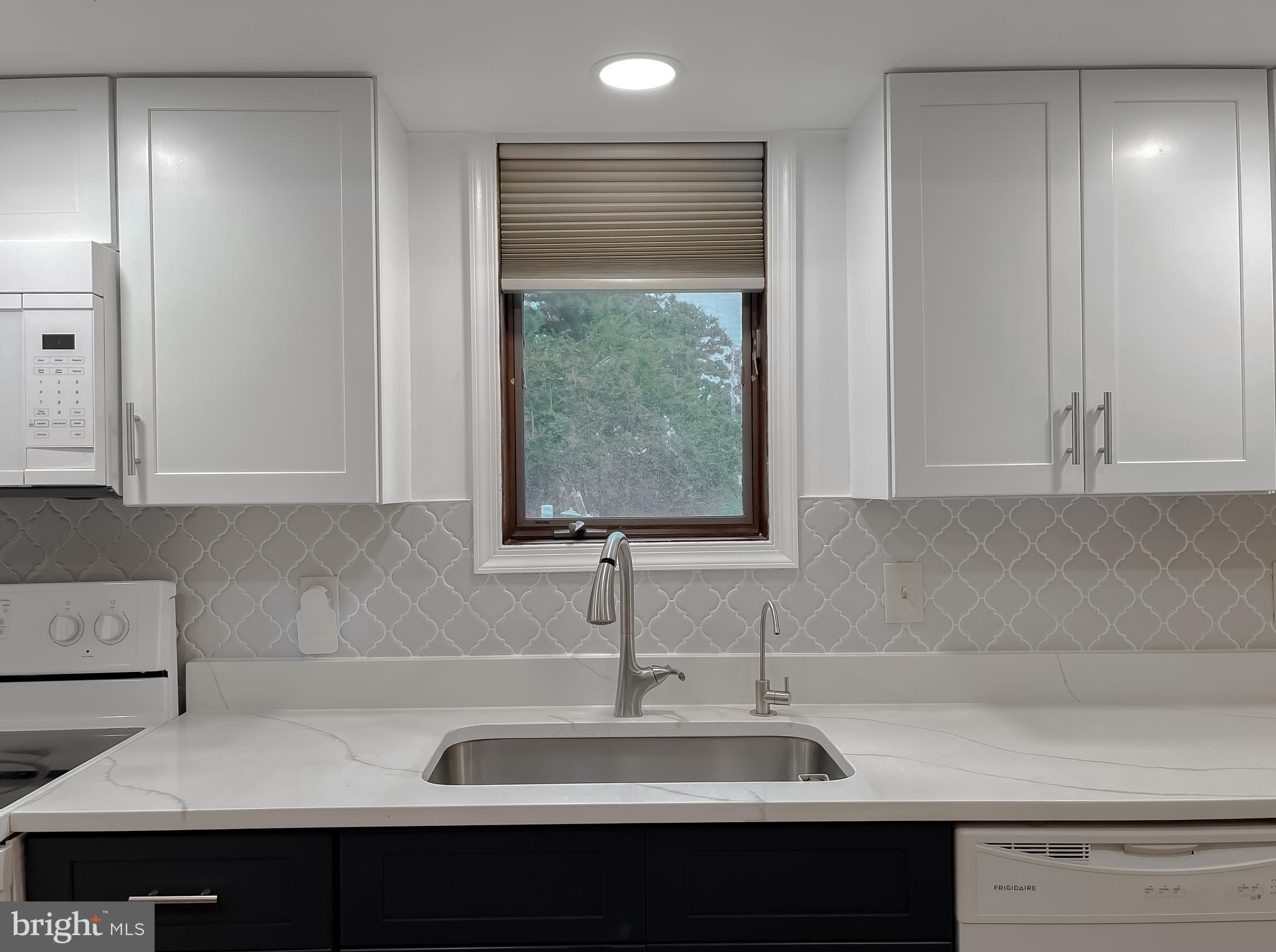 COVE POINT - Residential