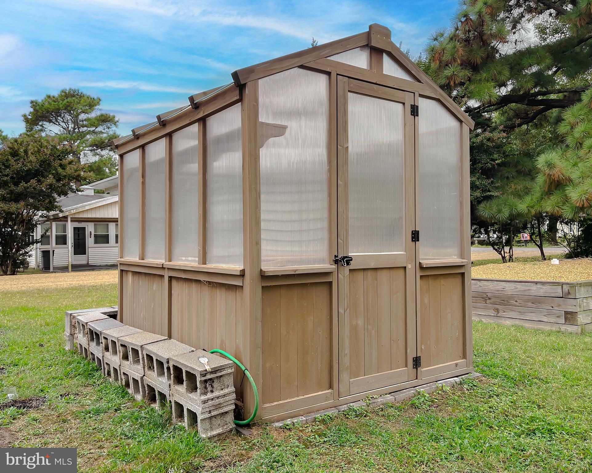 COVE POINT - Residential