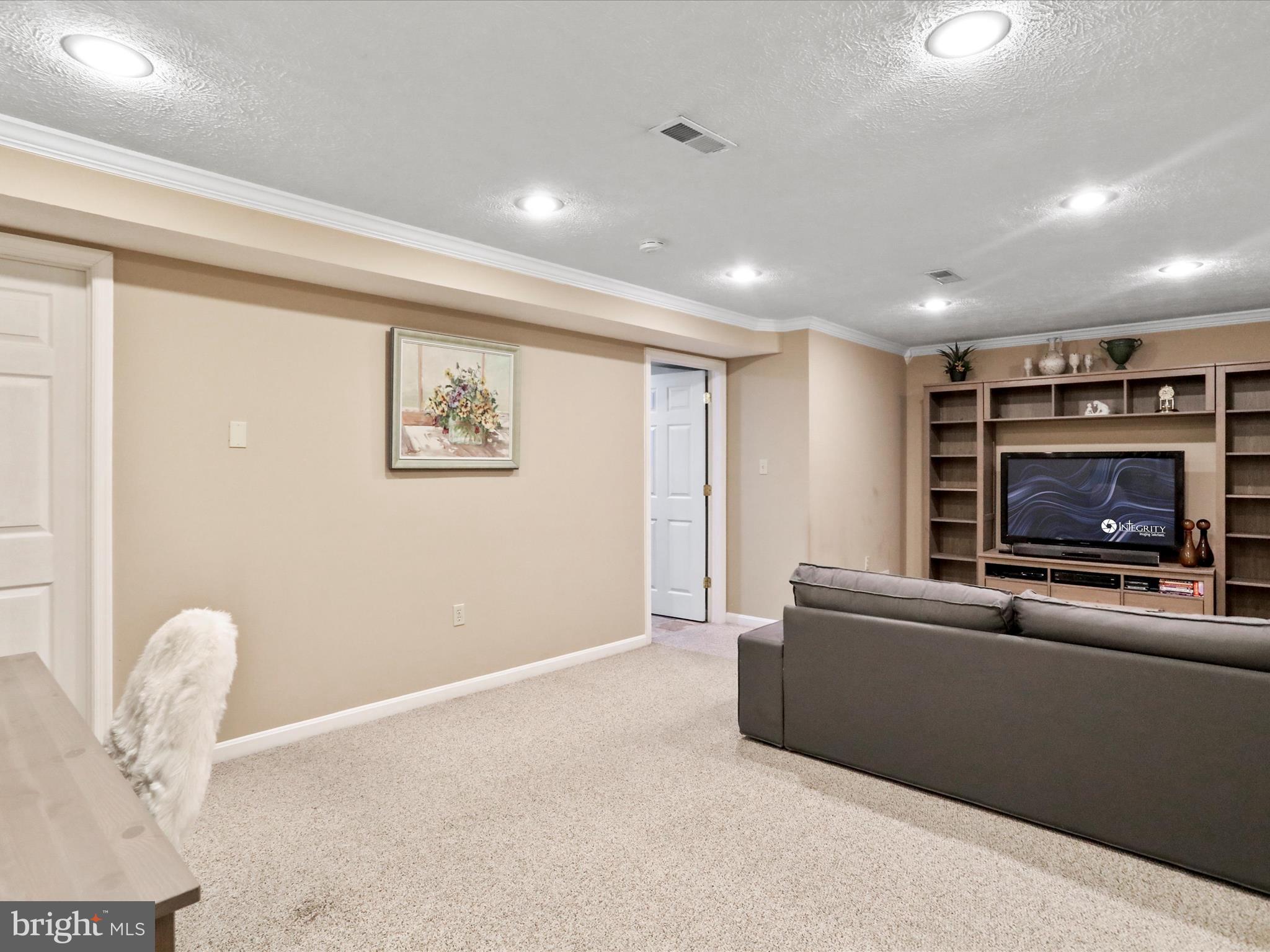 PARKSIDE ESTATES - Residential