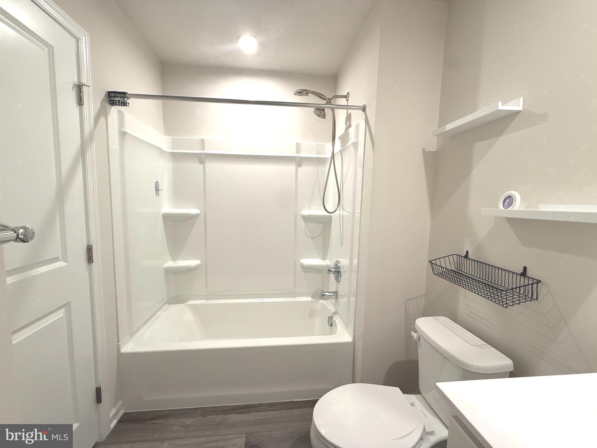 CARDINAL POINTE - Residential Lease