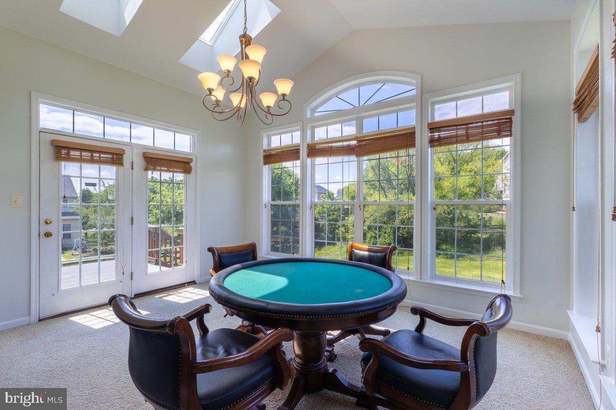 MADISON GROVE - Residential