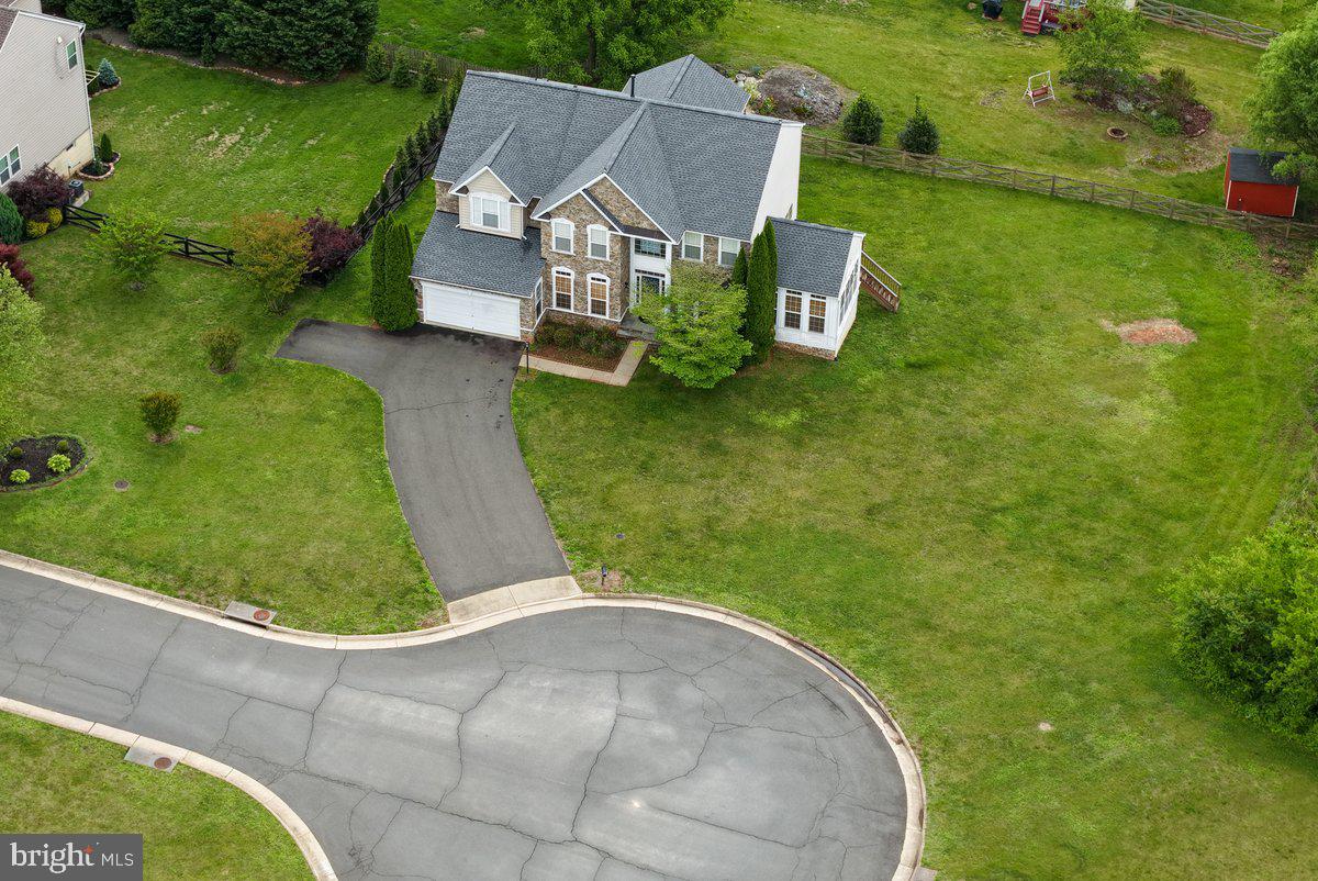 MADISON GROVE - Residential