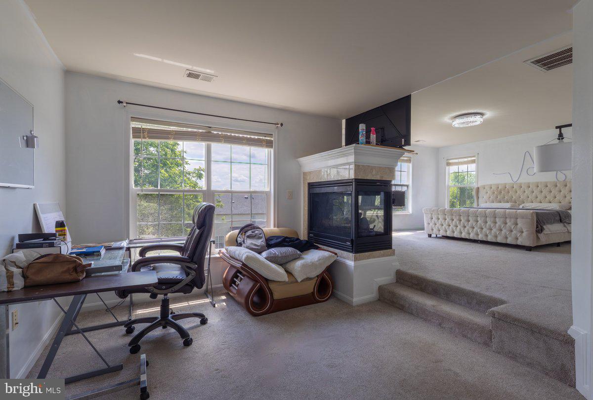 MADISON GROVE - Residential