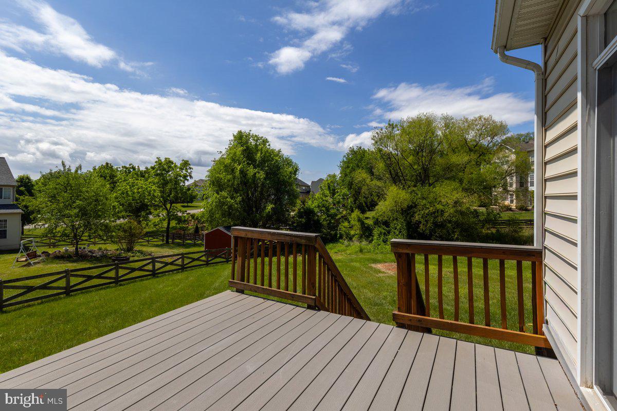 MADISON GROVE - Residential