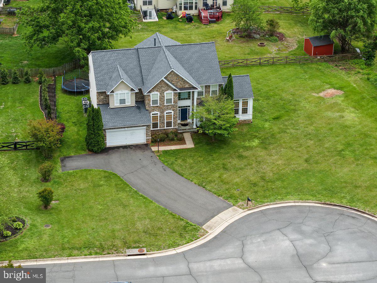 MADISON GROVE - Residential
