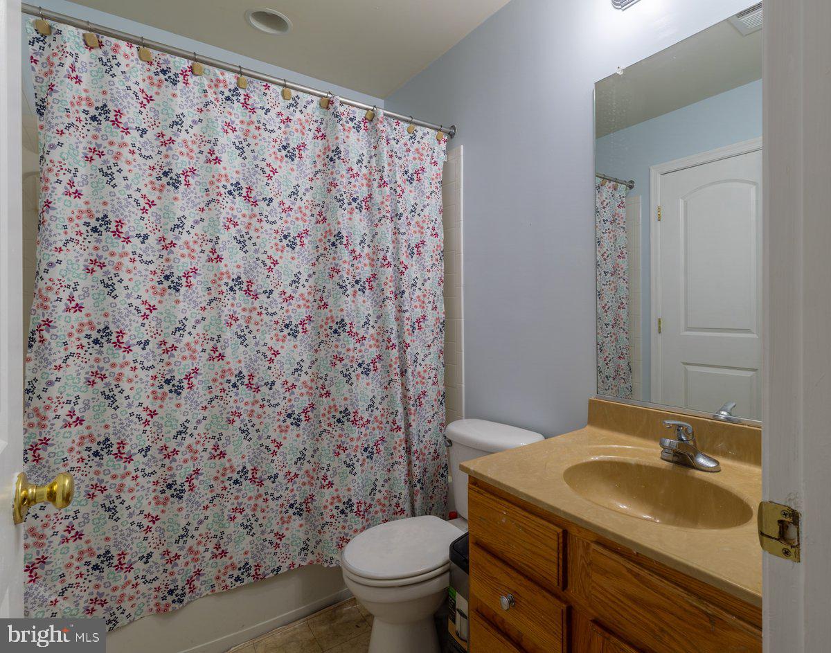 MADISON GROVE - Residential