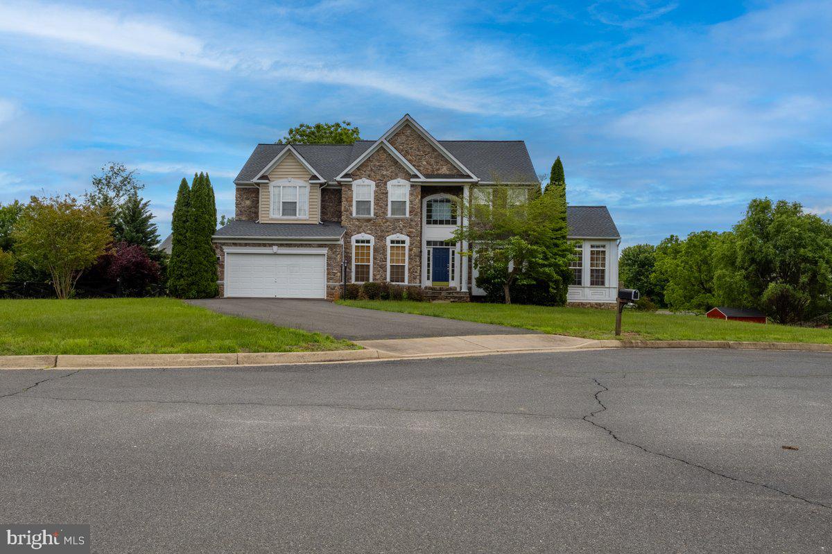 MADISON GROVE - Residential