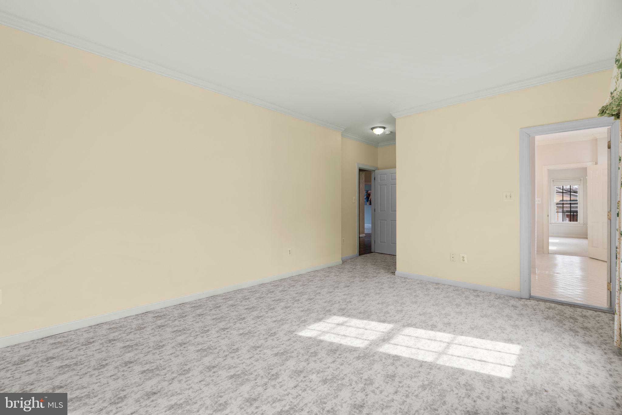 CHEVY CHASE COMMONS - Residential