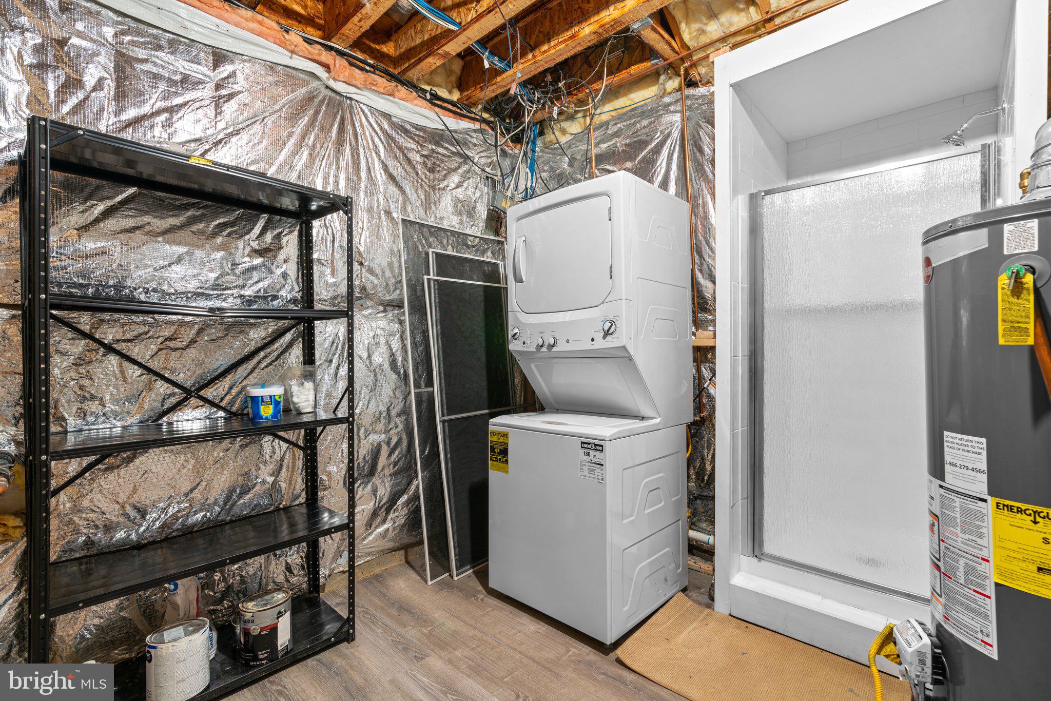 CHEVY CHASE COMMONS - Residential