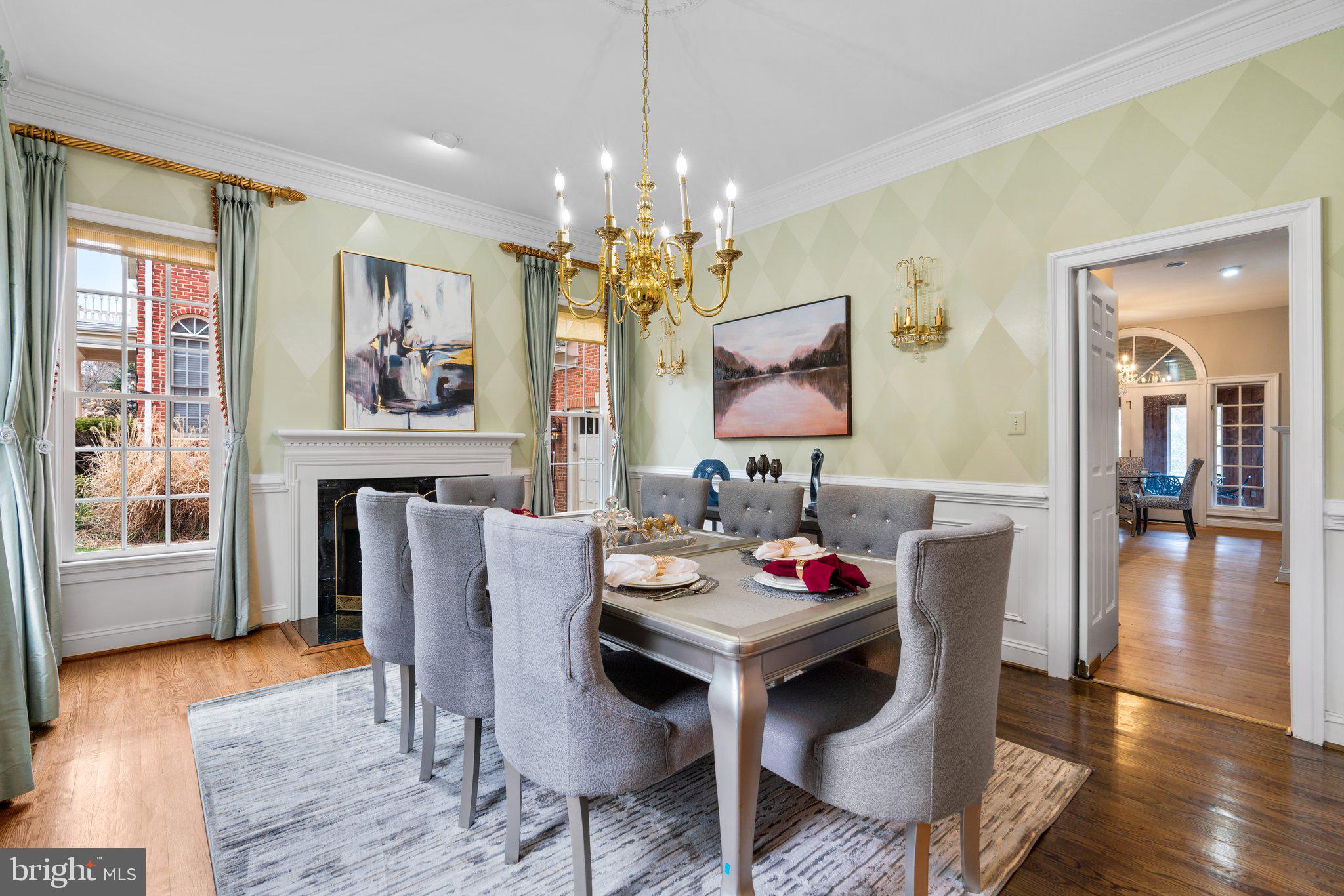 CHEVY CHASE COMMONS - Residential