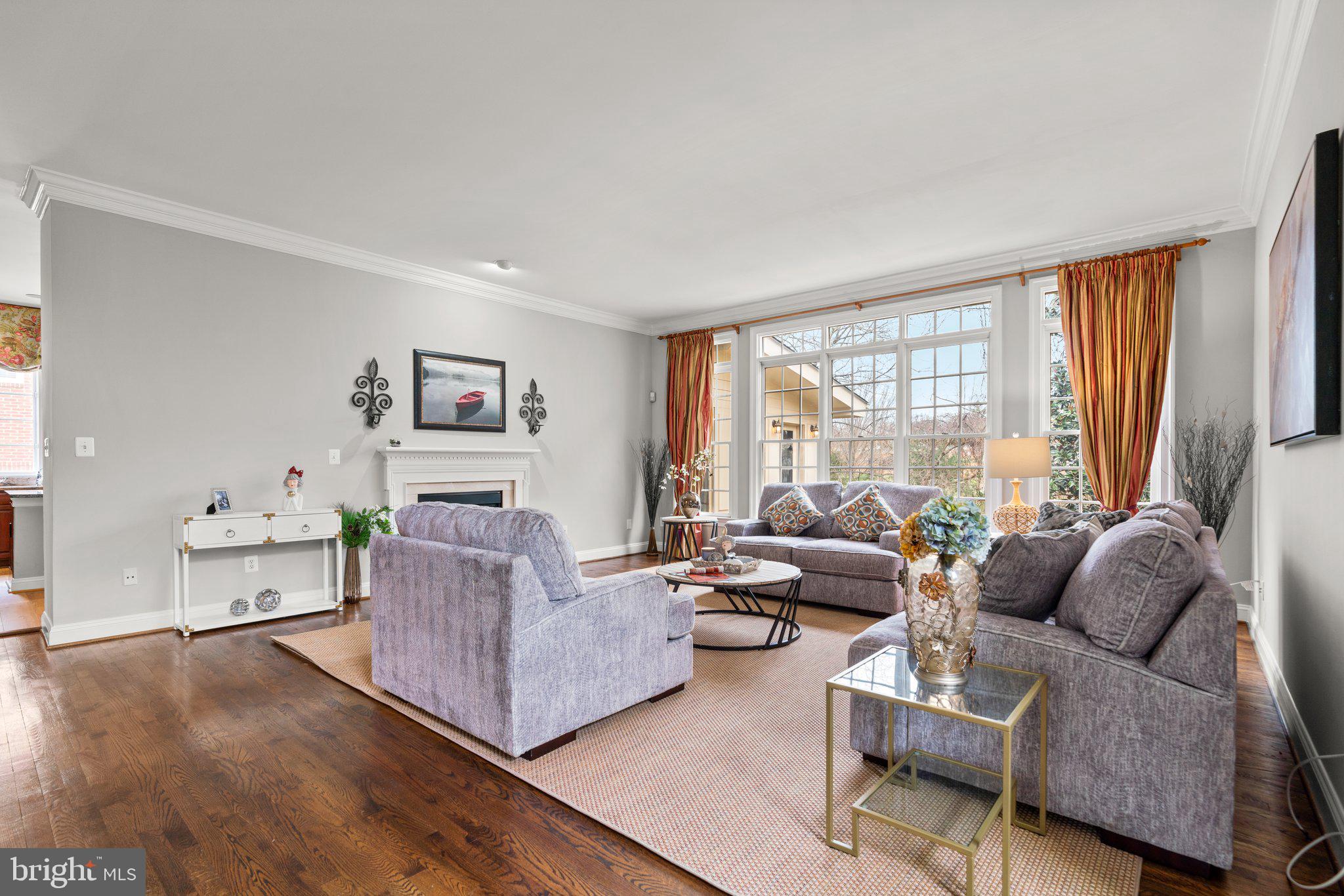 CHEVY CHASE COMMONS - Residential