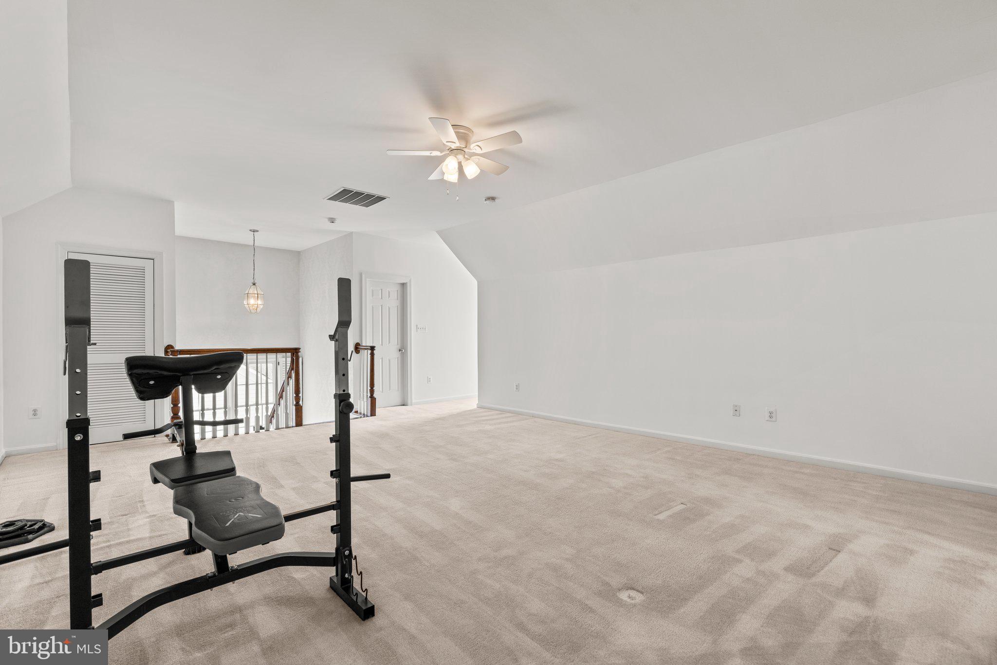 CHEVY CHASE COMMONS - Residential