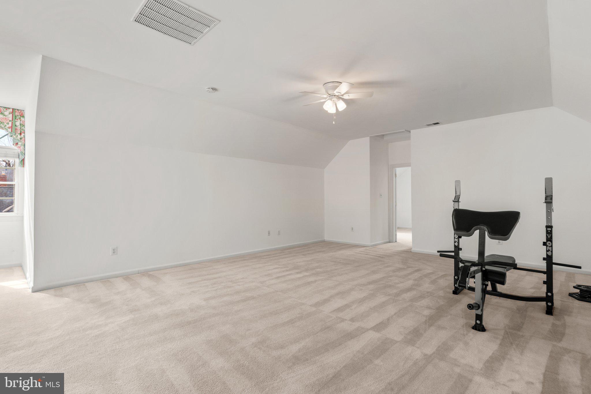 CHEVY CHASE COMMONS - Residential