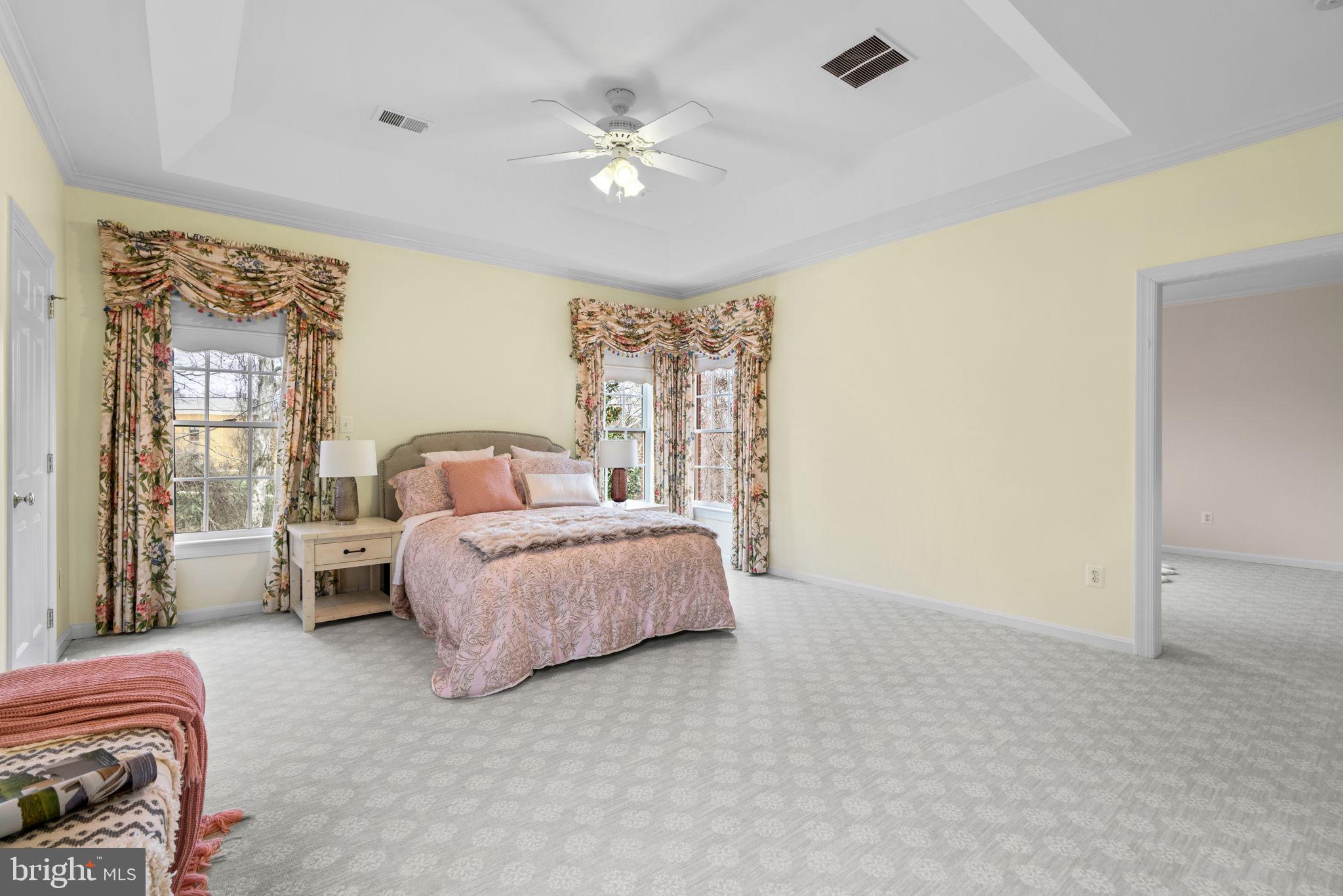 CHEVY CHASE COMMONS - Residential