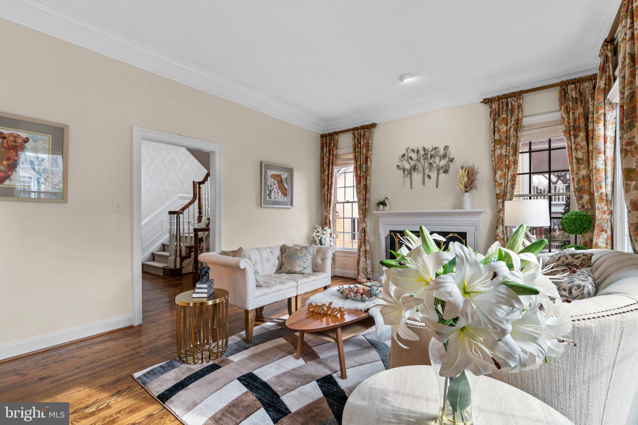 CHEVY CHASE COMMONS - Residential