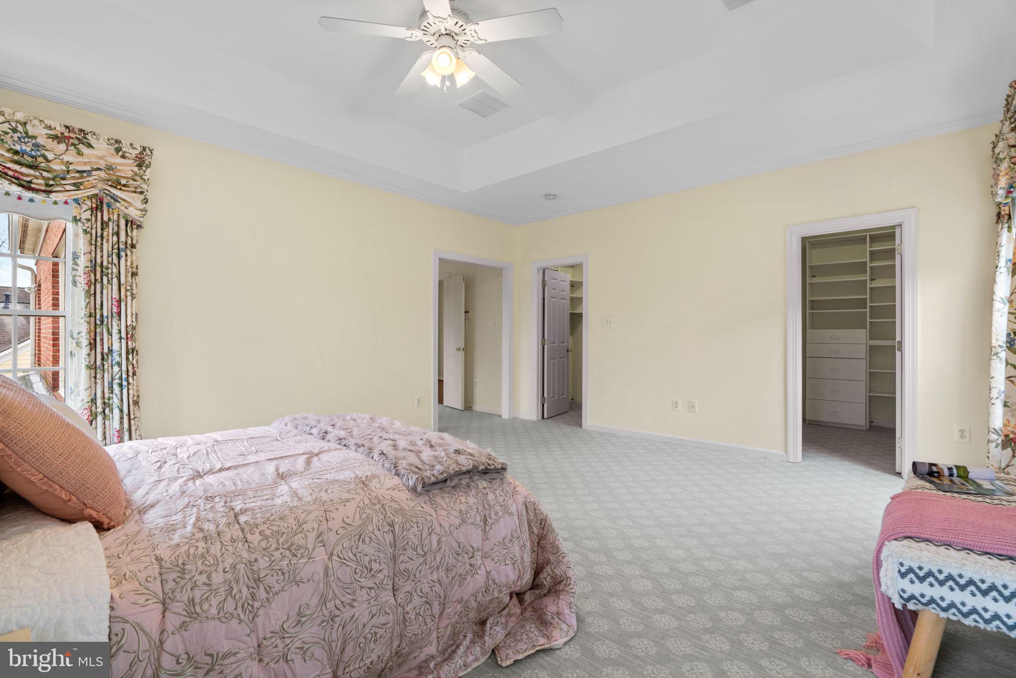 CHEVY CHASE COMMONS - Residential