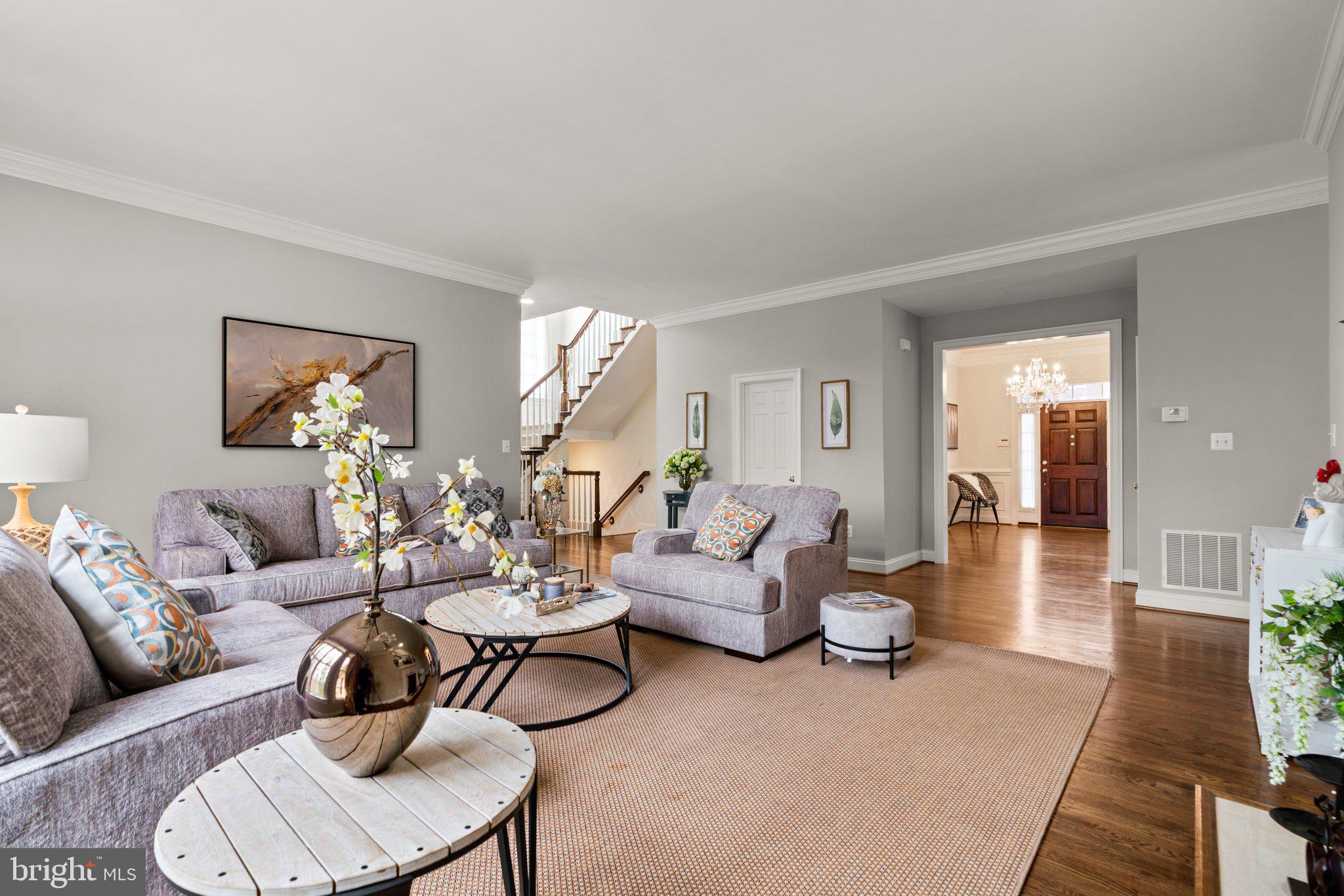 CHEVY CHASE COMMONS - Residential