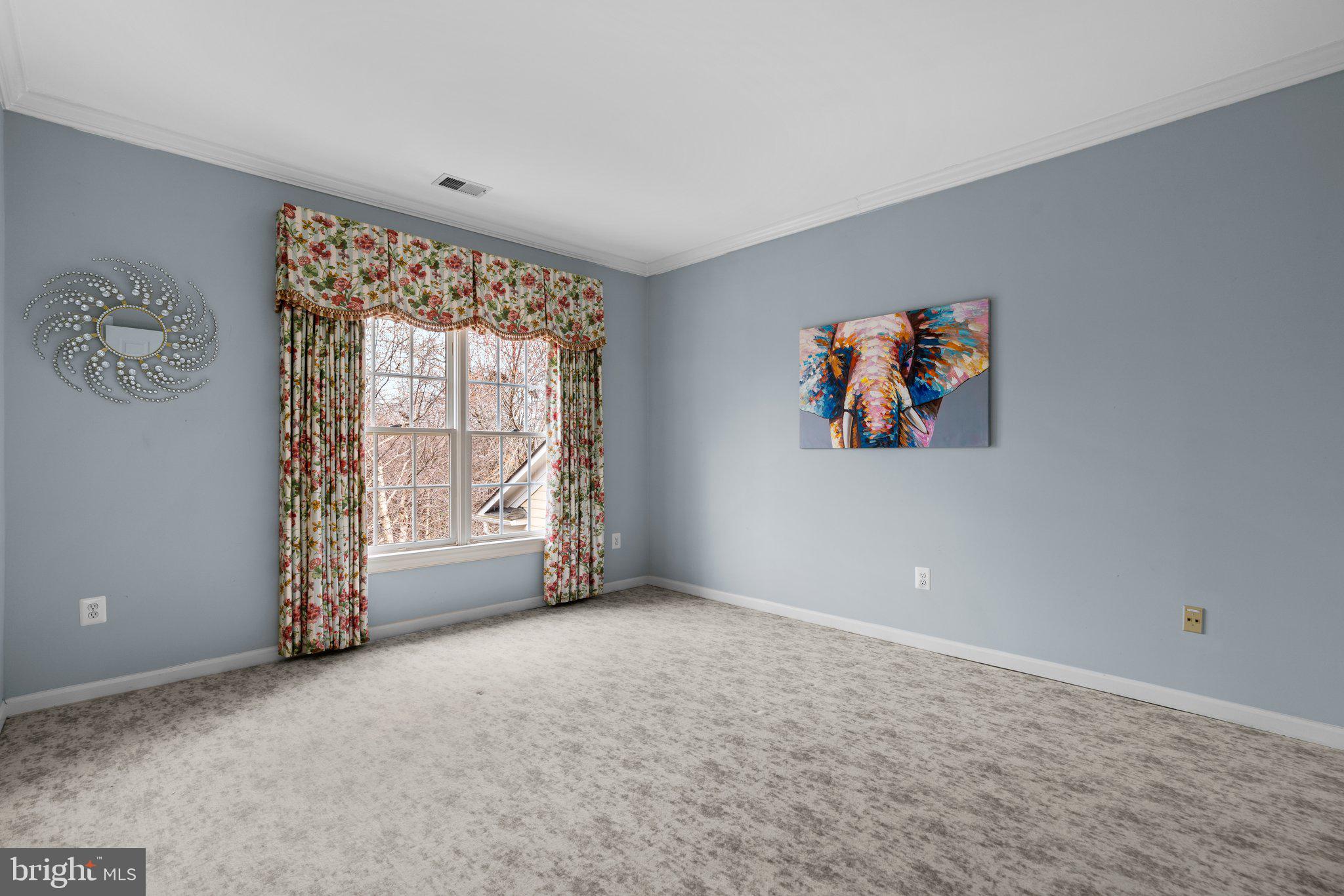 CHEVY CHASE COMMONS - Residential