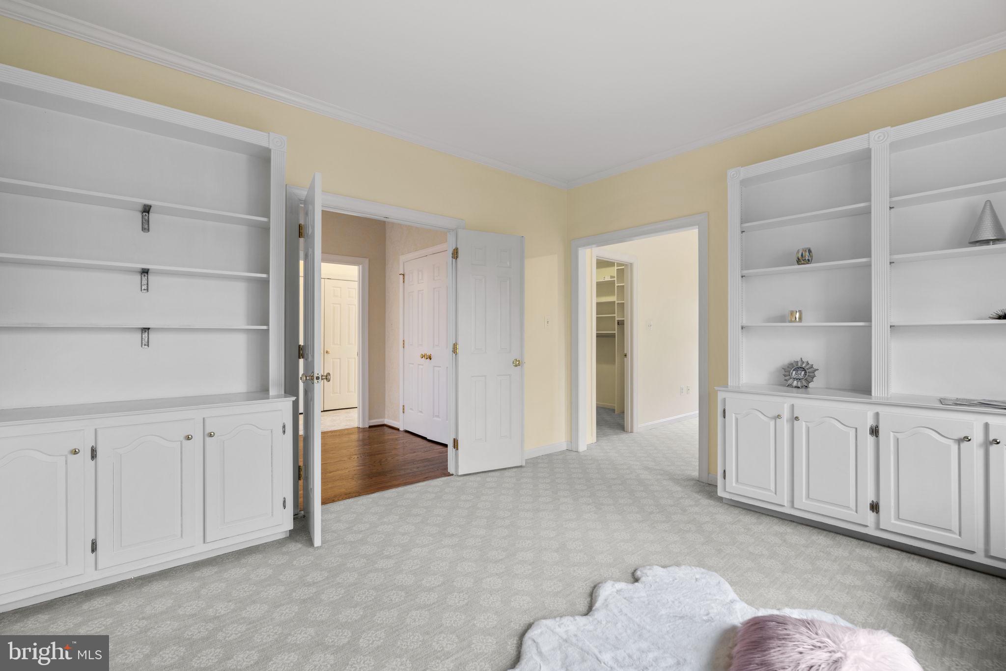 CHEVY CHASE COMMONS - Residential