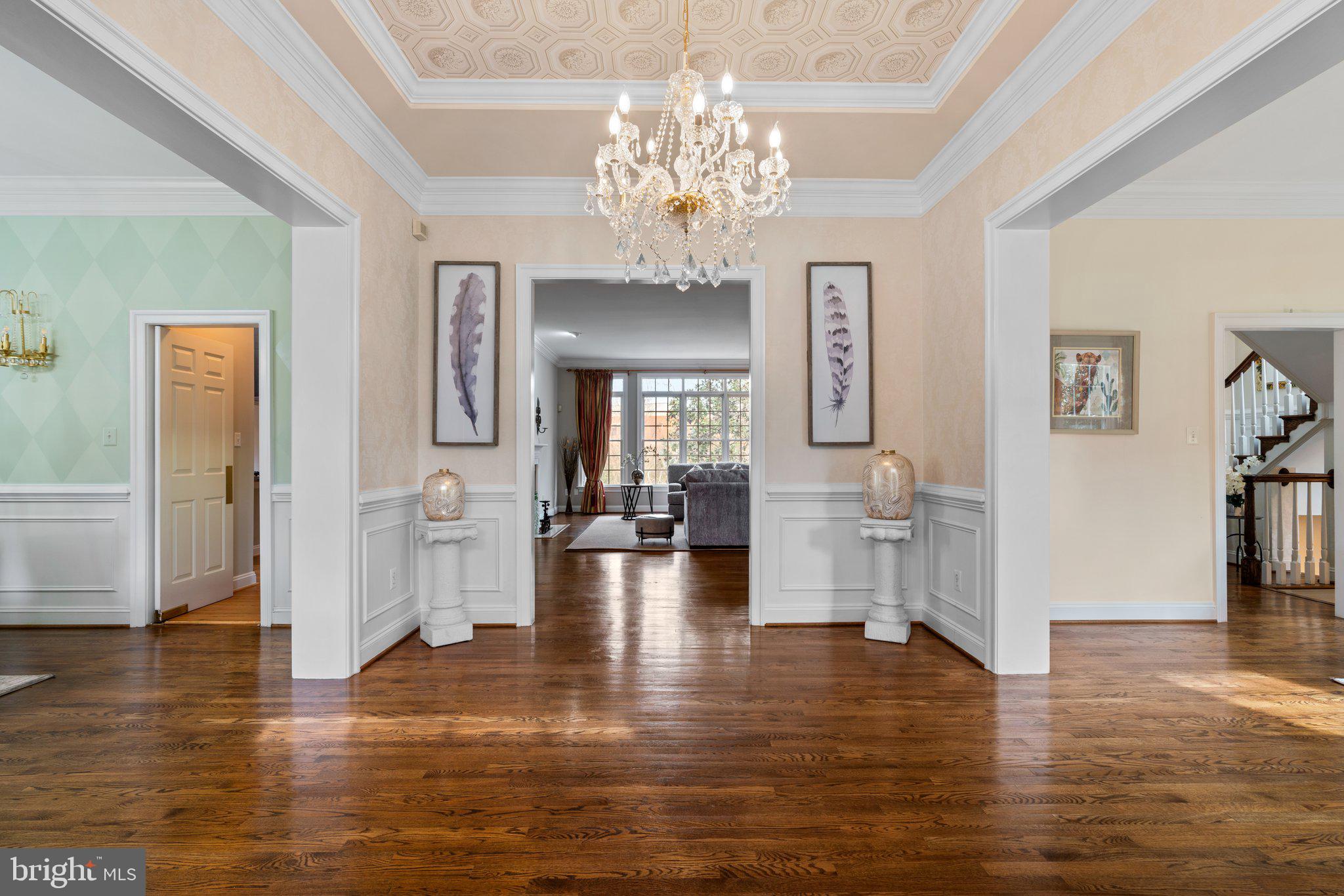 CHEVY CHASE COMMONS - Residential