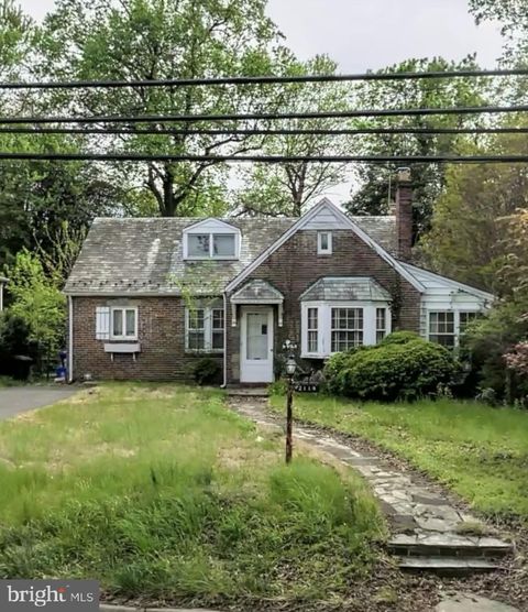 Photo of 2114 Seminary Road, SILVER SPRING, MD 20910 (MLS # MDMC2211478)