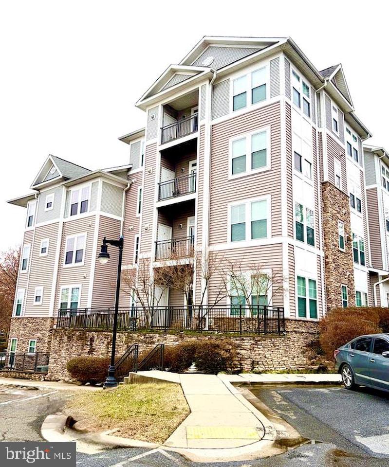 1301 KAREN BOULEVARD 201
