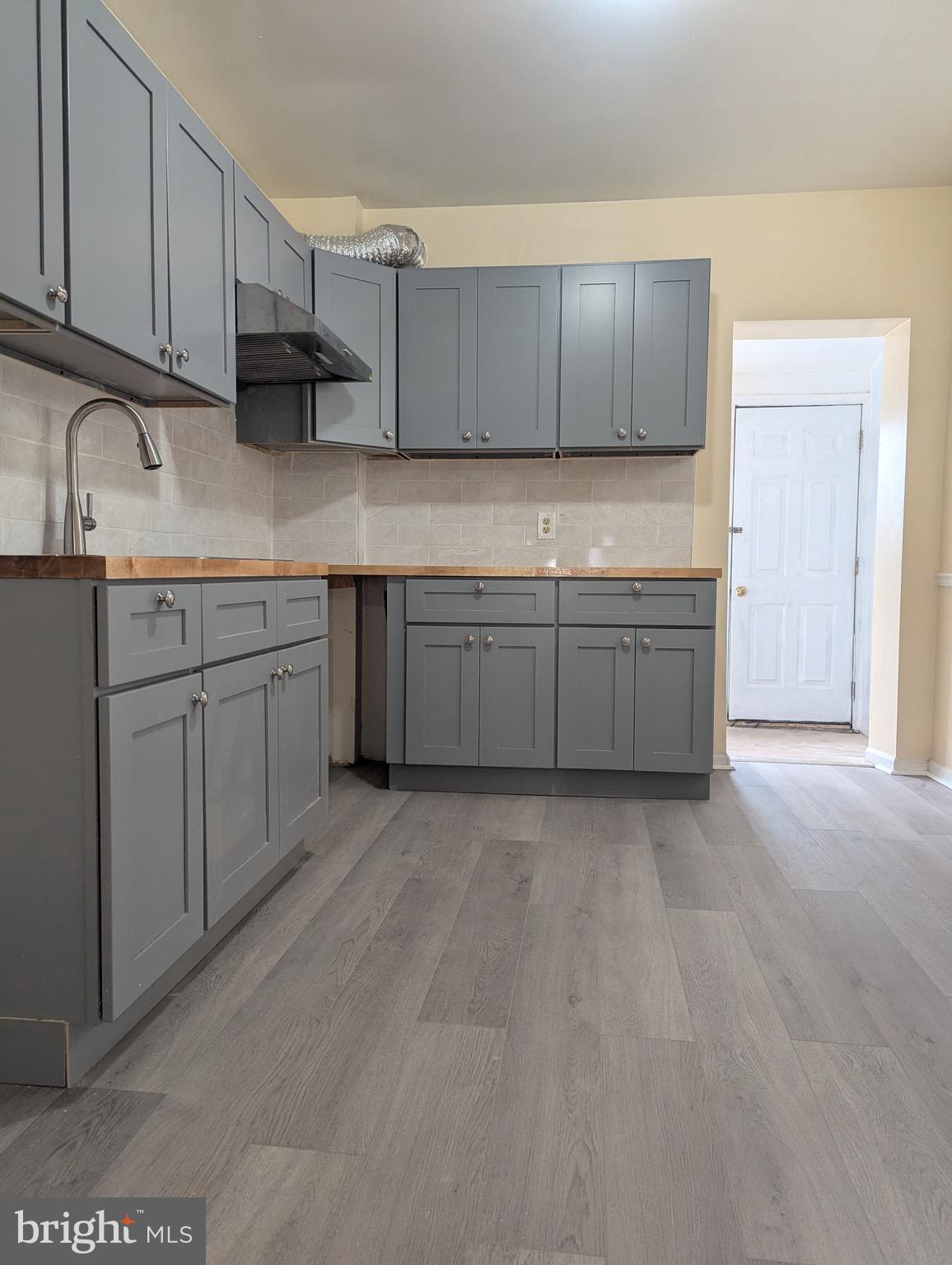 A sweet home in South Philly, a very convenient location to center city and Highway. Hardwood floor on the living room and throughout second floor, full size basement with tons of storage space. Newly updated bathroom and kitchen. Seller is motivated.