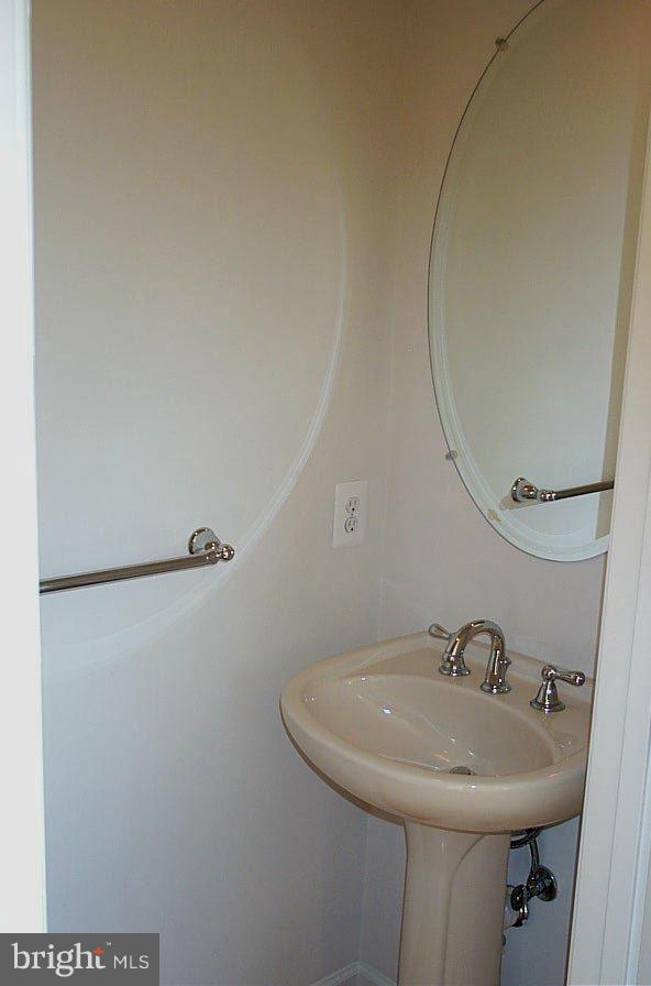 MONTJOY - Residential Lease