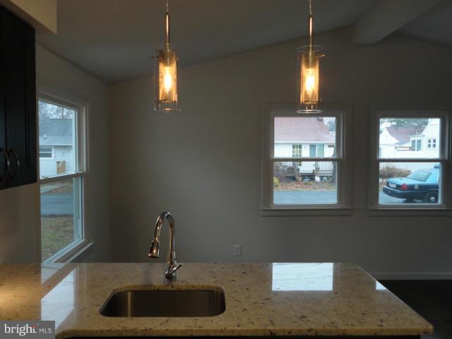 COLUMBIA BEACH - Residential