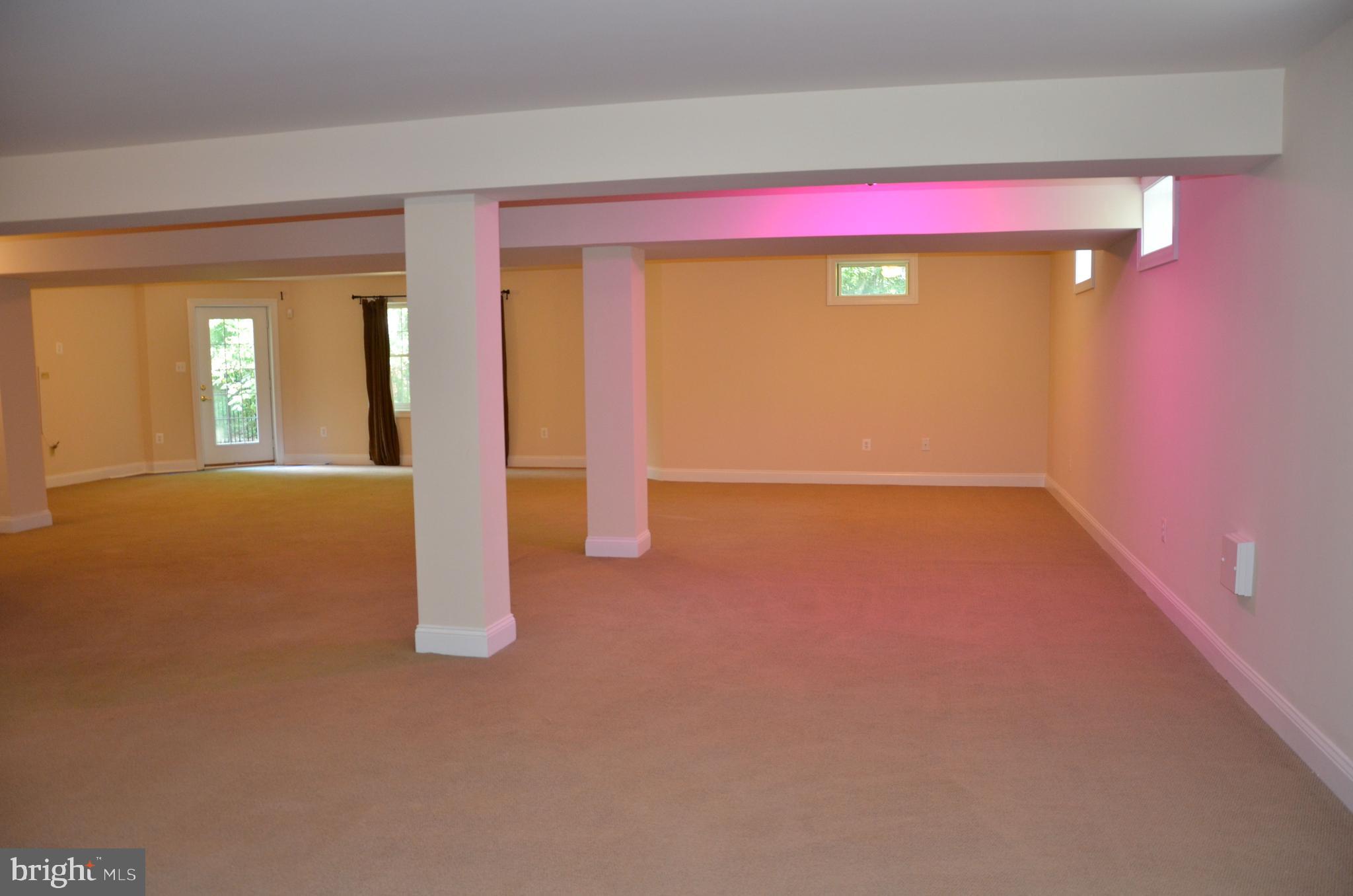 AUTUMN HILLS - Residential