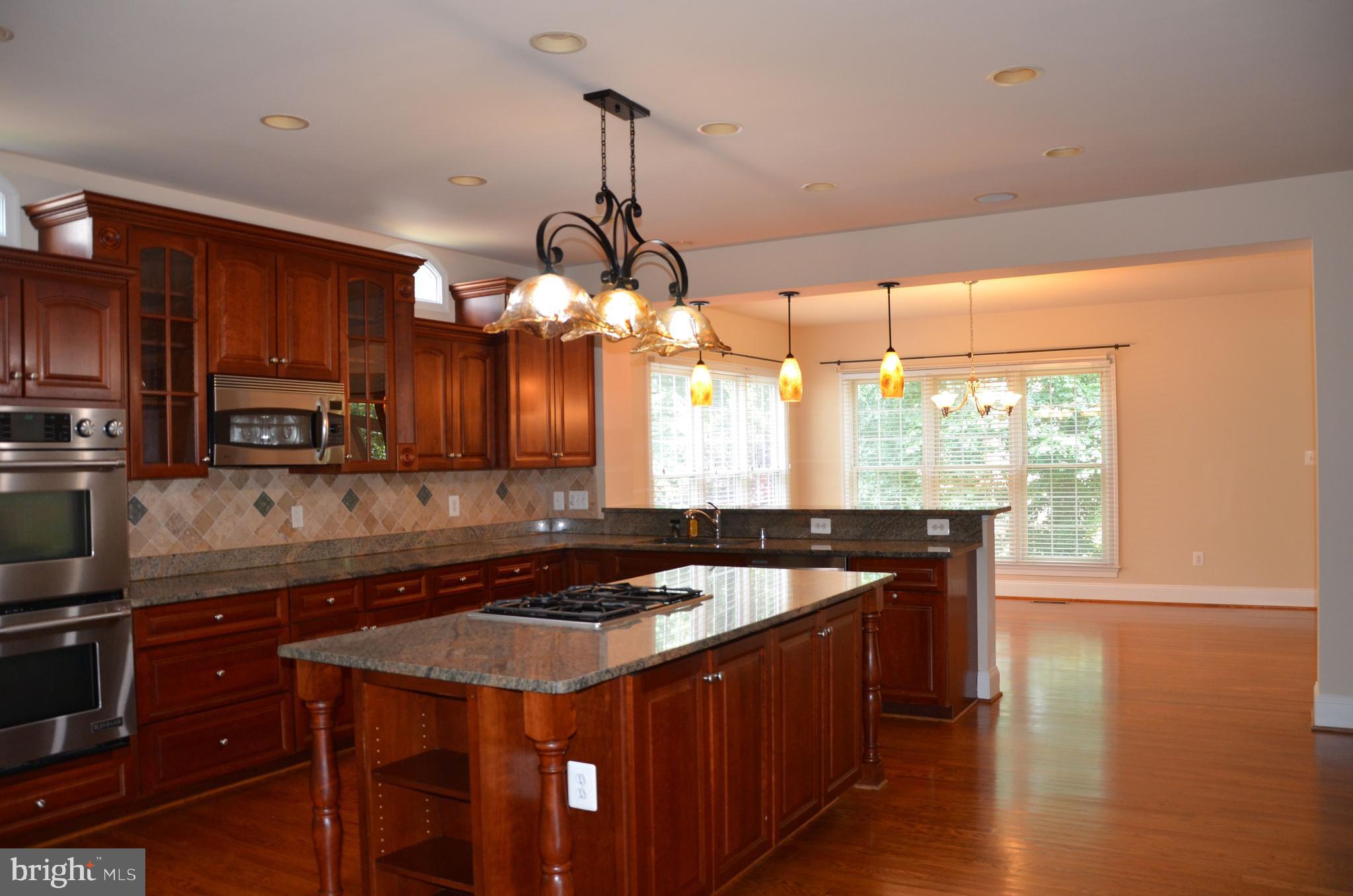 AUTUMN HILLS - Residential