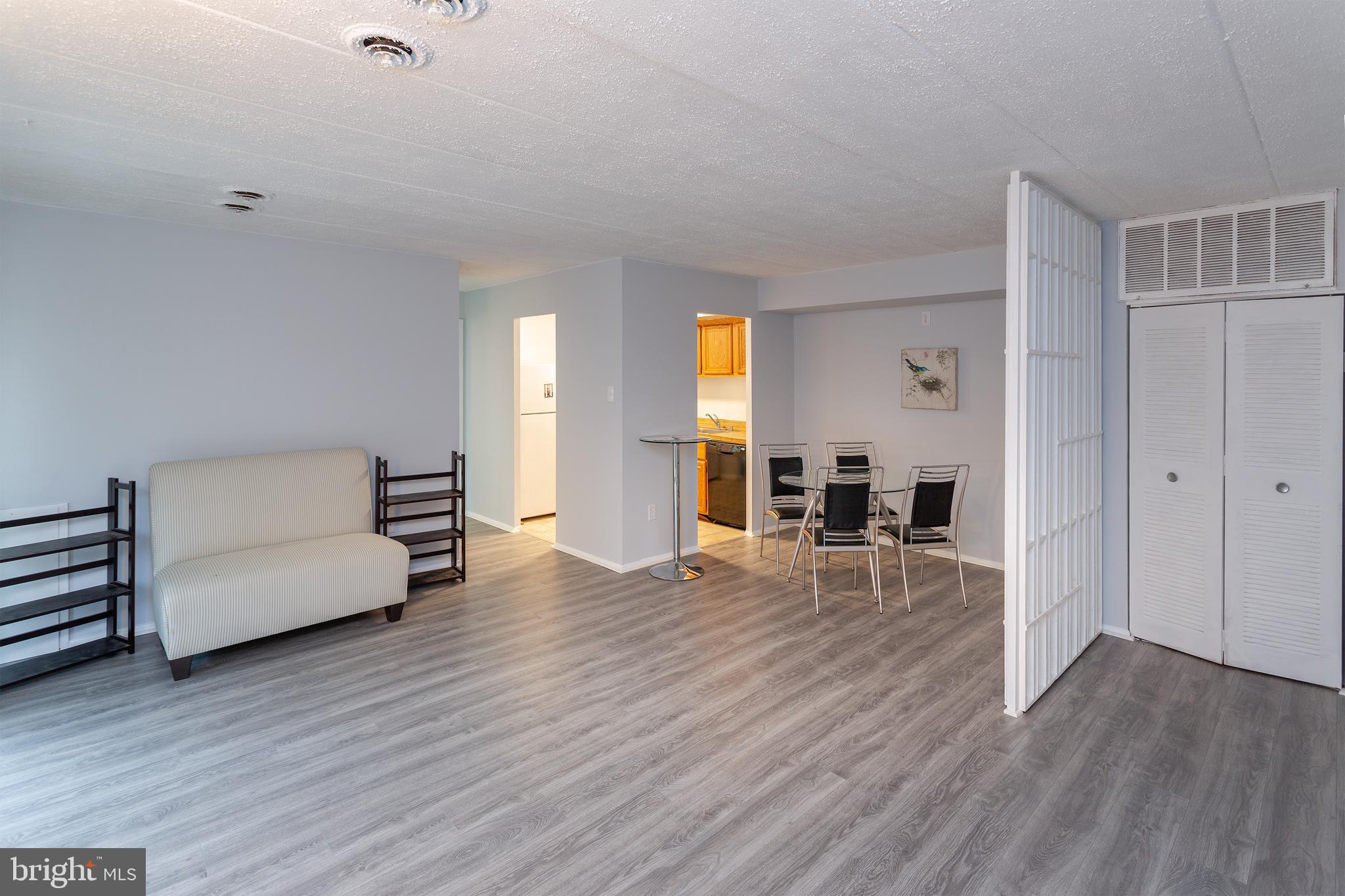 HUNTINGTON CLUB - Residential