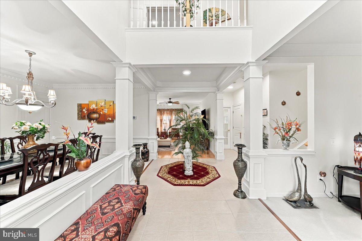 8 RIDINGS WAY