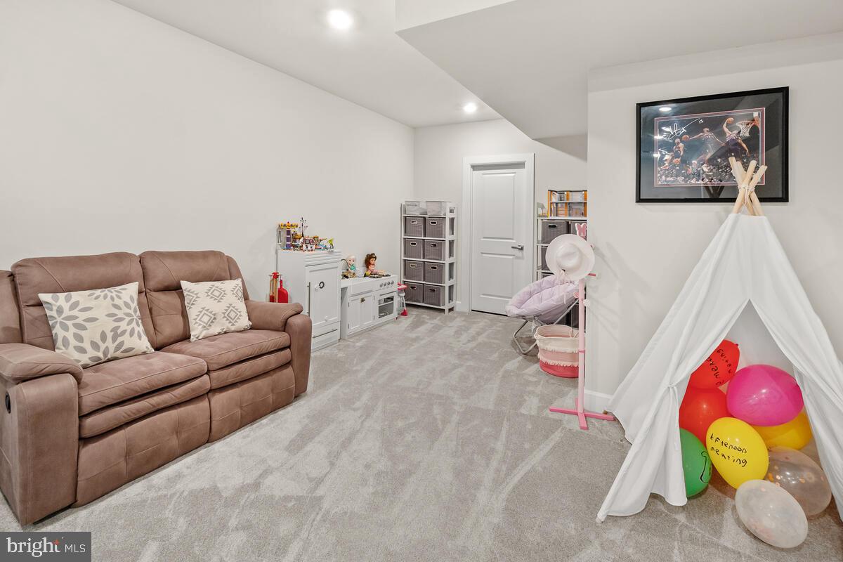 GROVE AT WILLOWSFORD - Residential