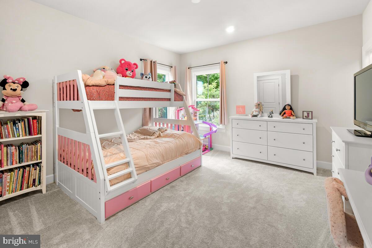 GROVE AT WILLOWSFORD - Residential