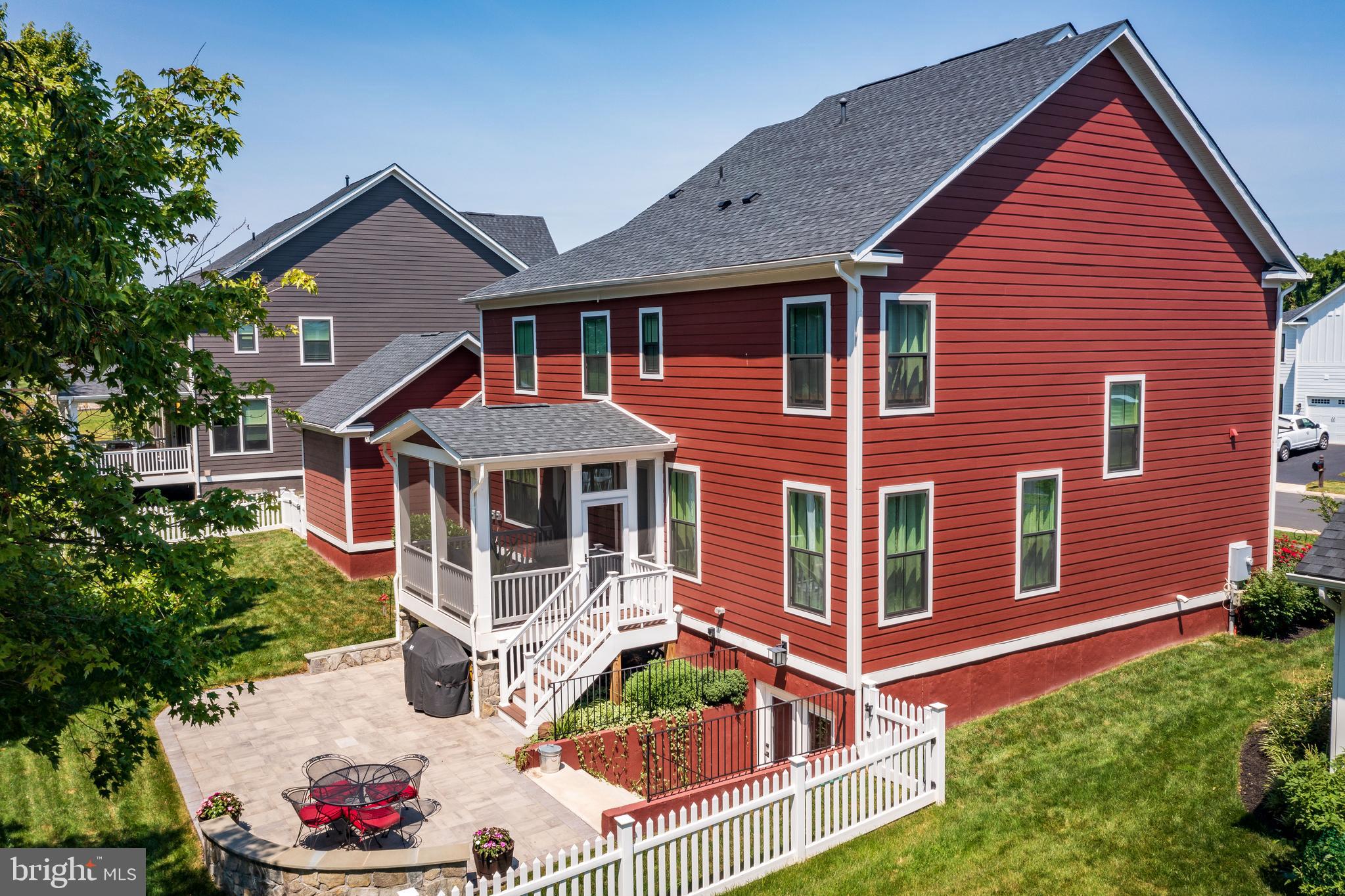 GROVE AT WILLOWSFORD - Residential