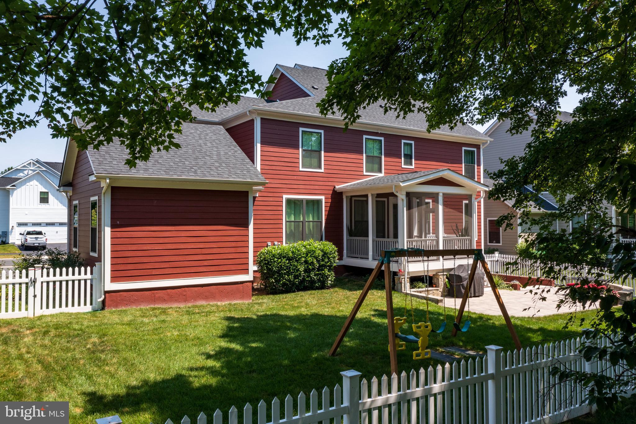 GROVE AT WILLOWSFORD - Residential