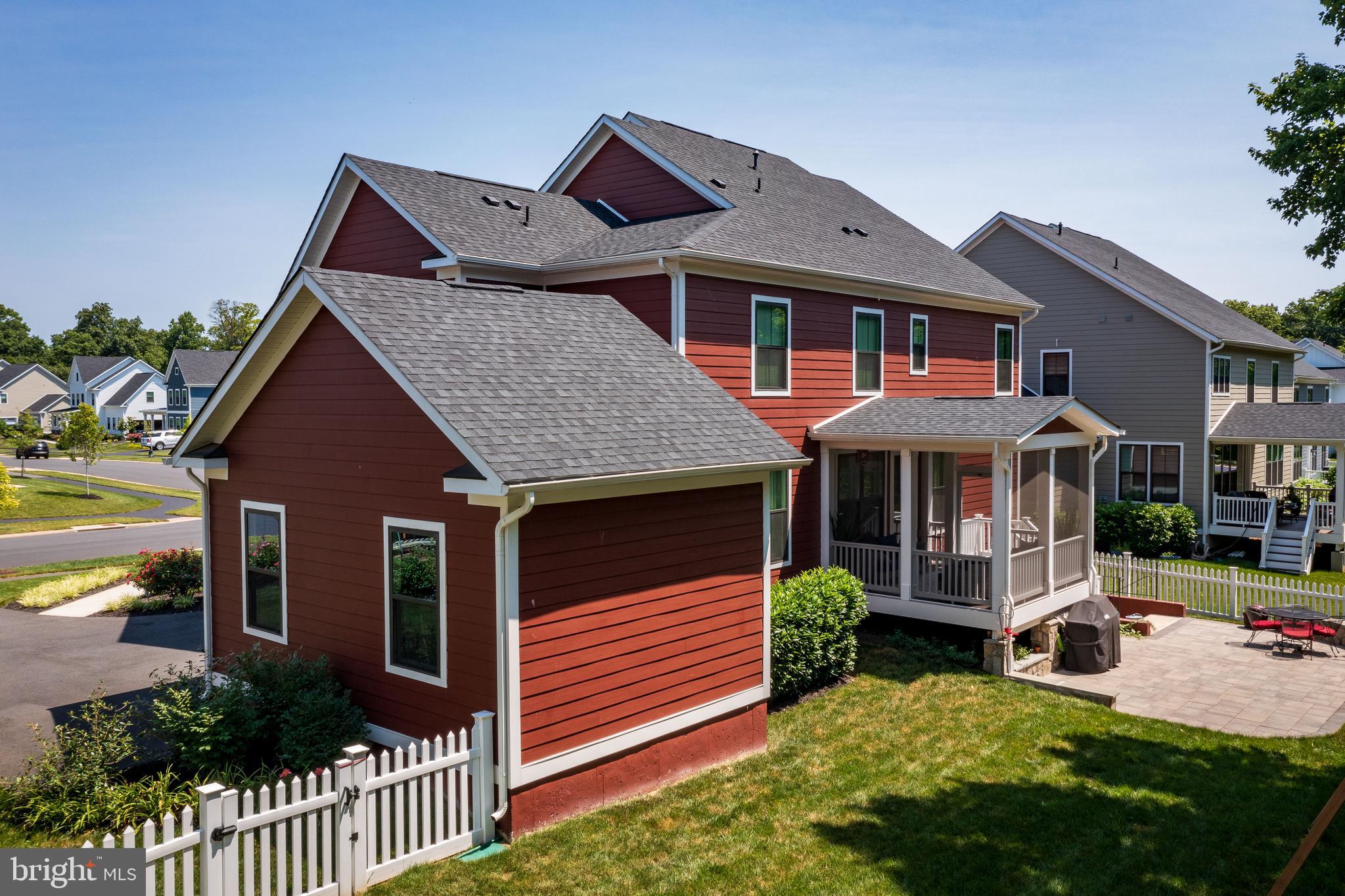 GROVE AT WILLOWSFORD - Residential