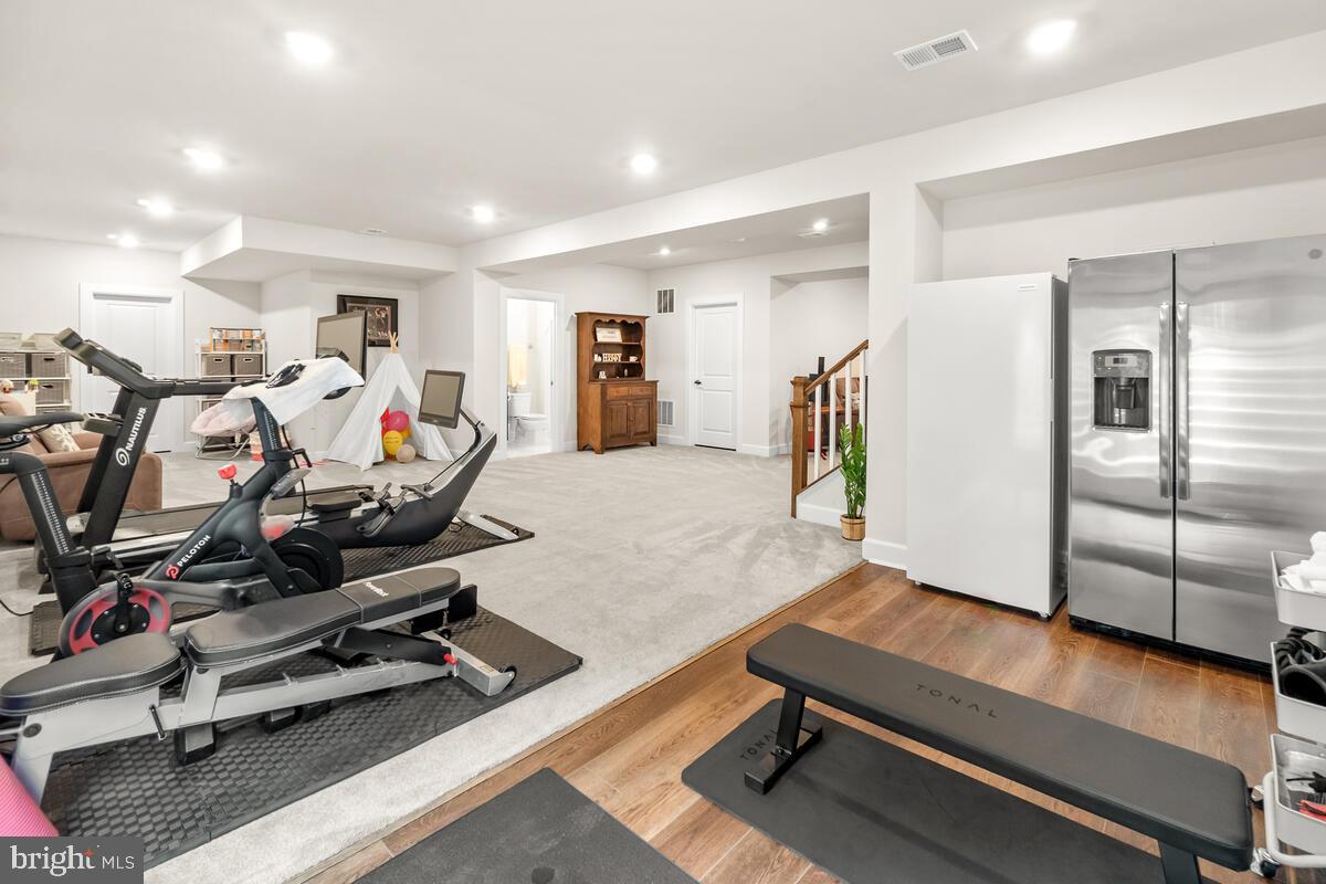 GROVE AT WILLOWSFORD - Residential