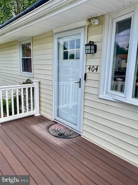 404 CARL AVENUE