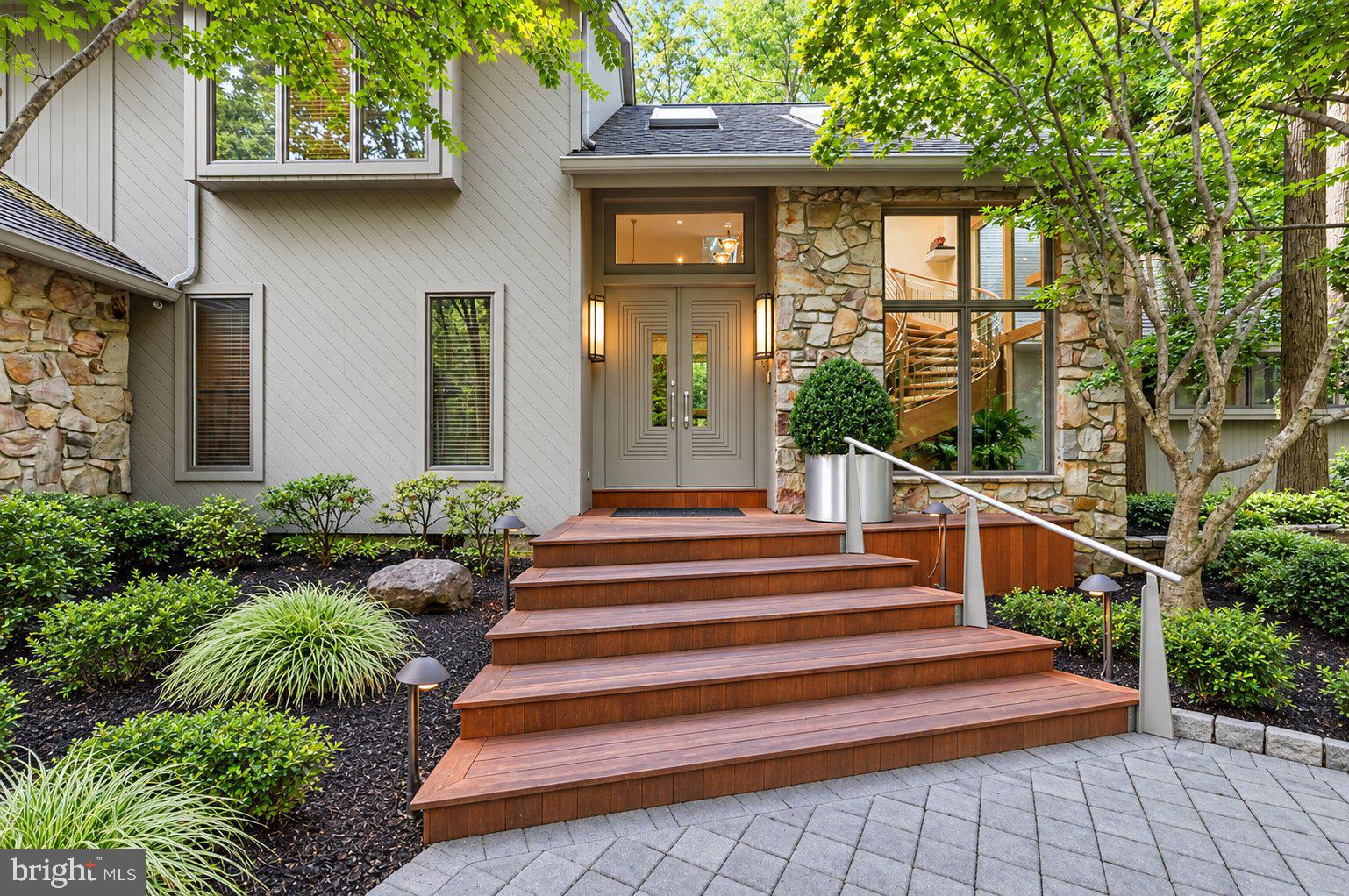 1 JODI COURT