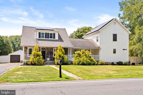Homes For Sale - 400 Monmouth Street<br/> Mercer County, HIGHTSTOWN, NJ 08520